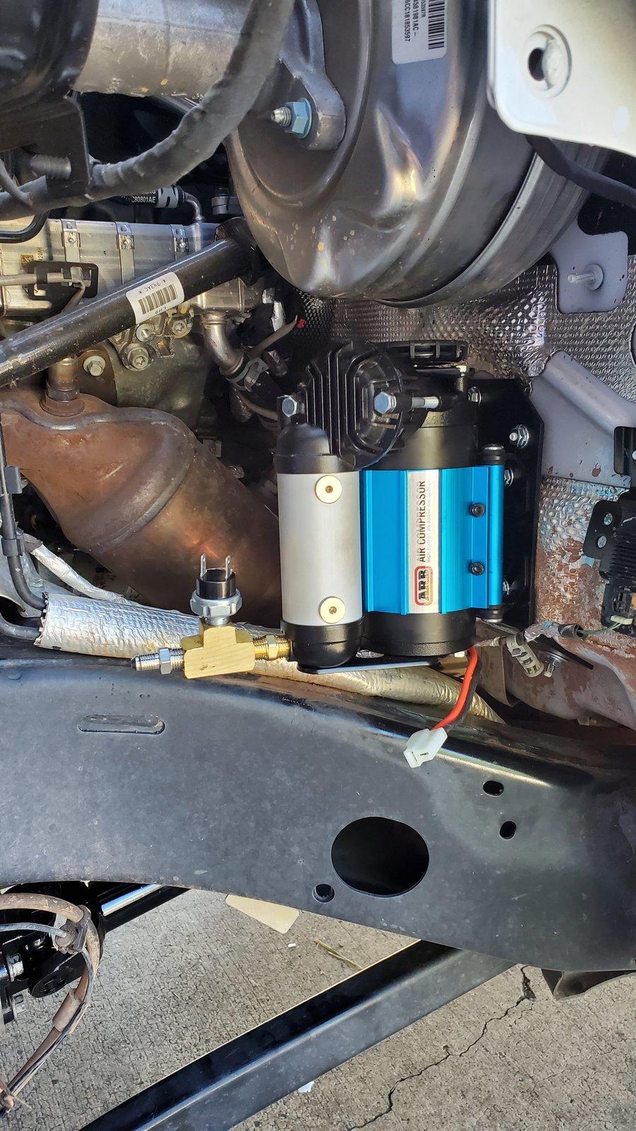 Jeep Wrangler JL Portable Air Compressors 20201003_124721