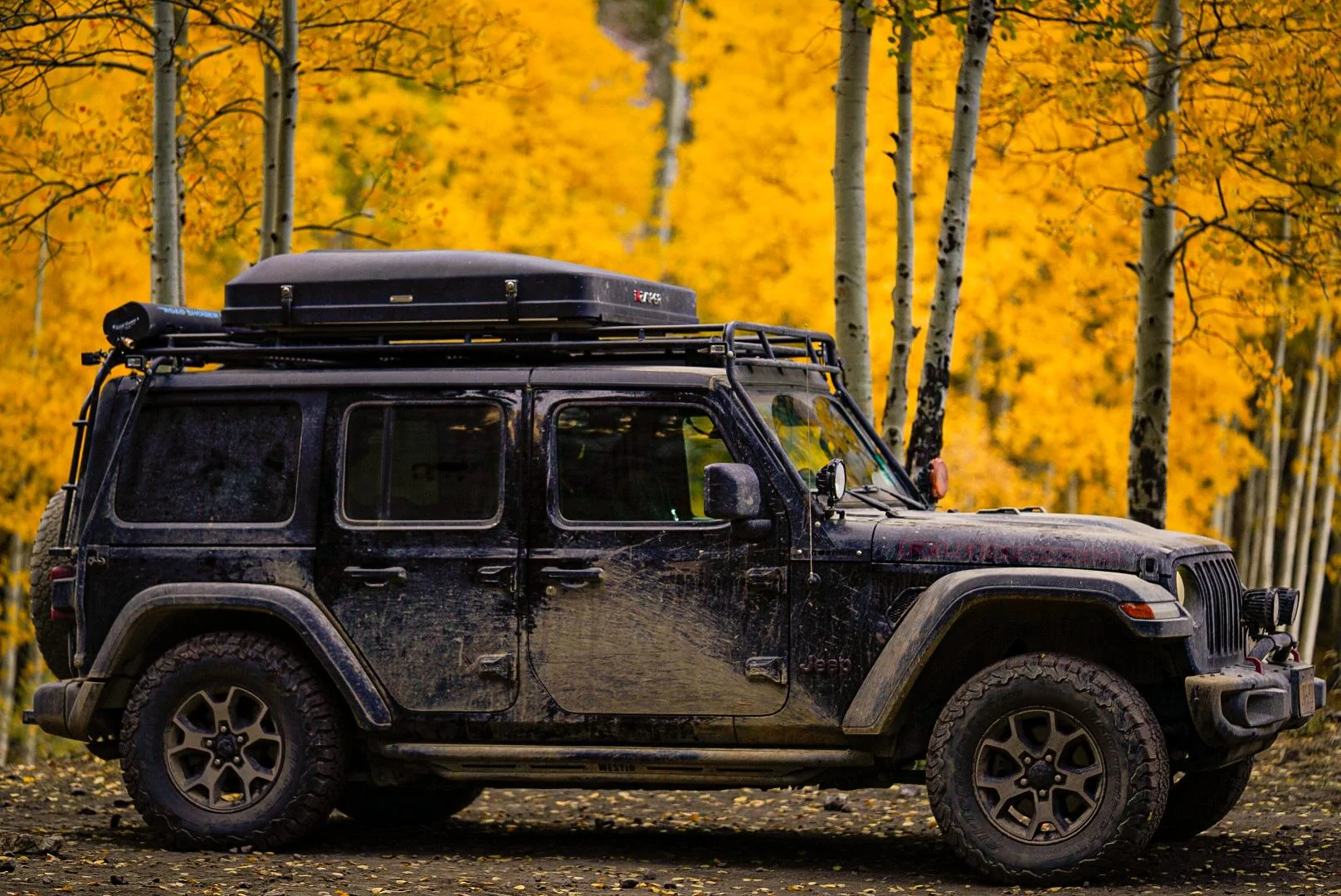 Jeep Wrangler JL JLU Rooftop Storage Solution for a Full-Time Overlander _R4_8416