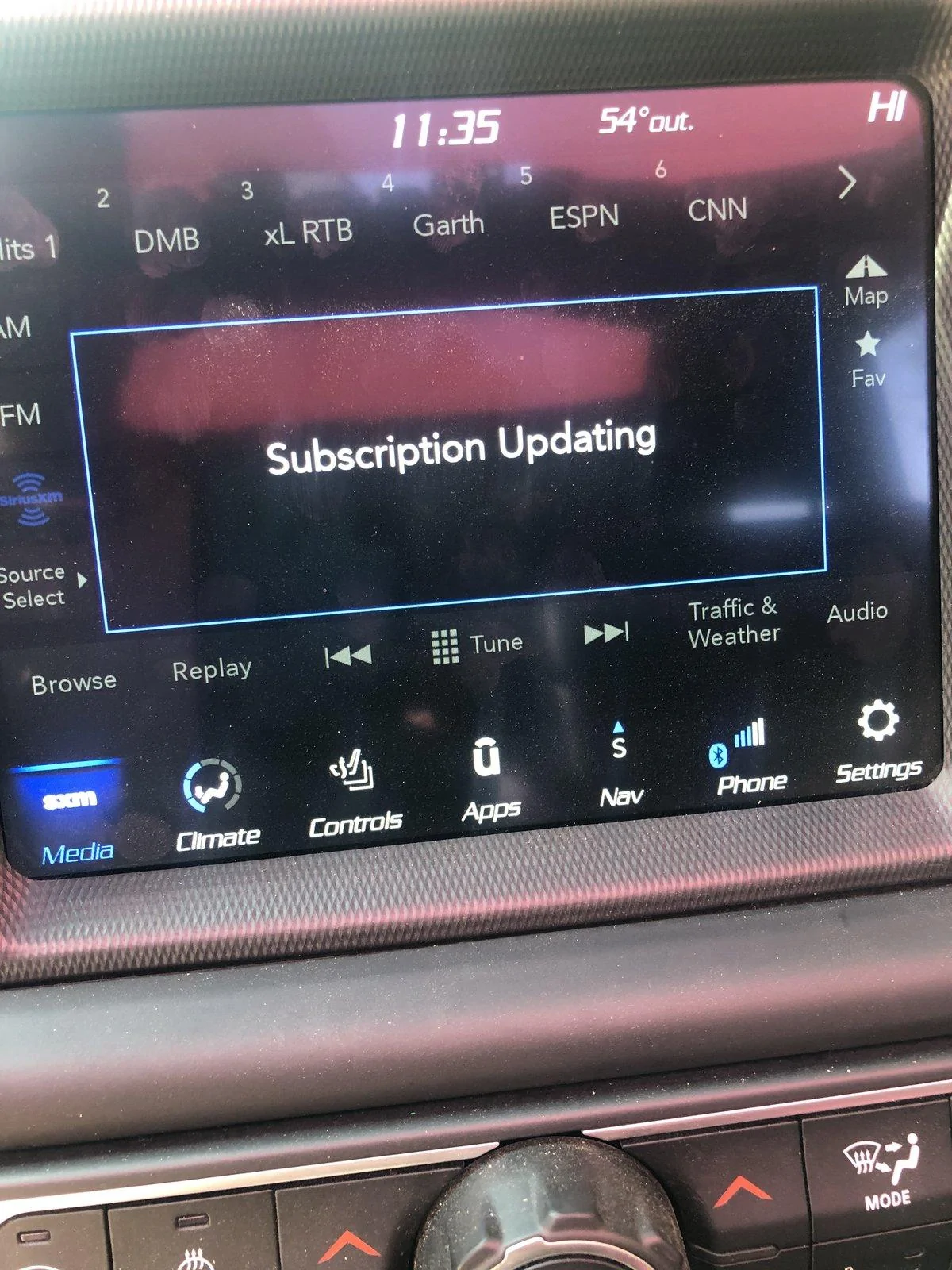 Jeep Wrangler JL “Subscription Updating” message every start with 8.4” display. B83926E2-723B-4FED-9879-D72A35EC4B84