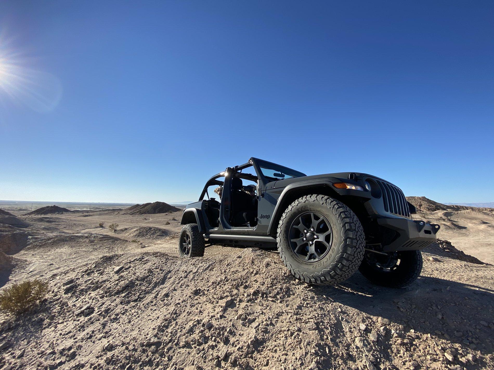 Jeep Wrangler JL Jeep Dog pics 33975EDA-4E97-43C1-9EC6-506F28A1A877