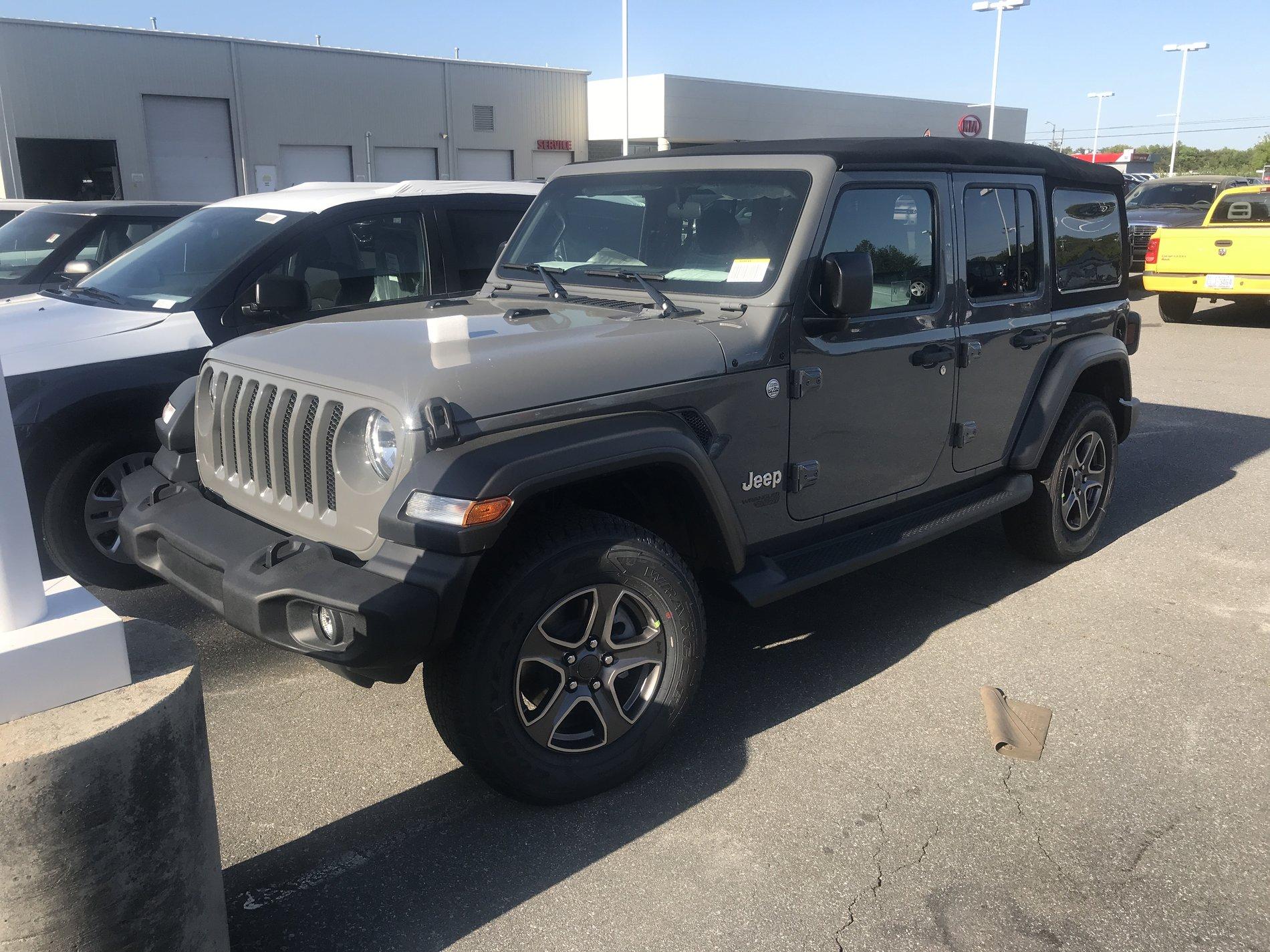 Jeep Wrangler JL Our First Forum Order Has Arrived! 053CD98C-02E0-4D60-8699-FC50ADDAC4A0