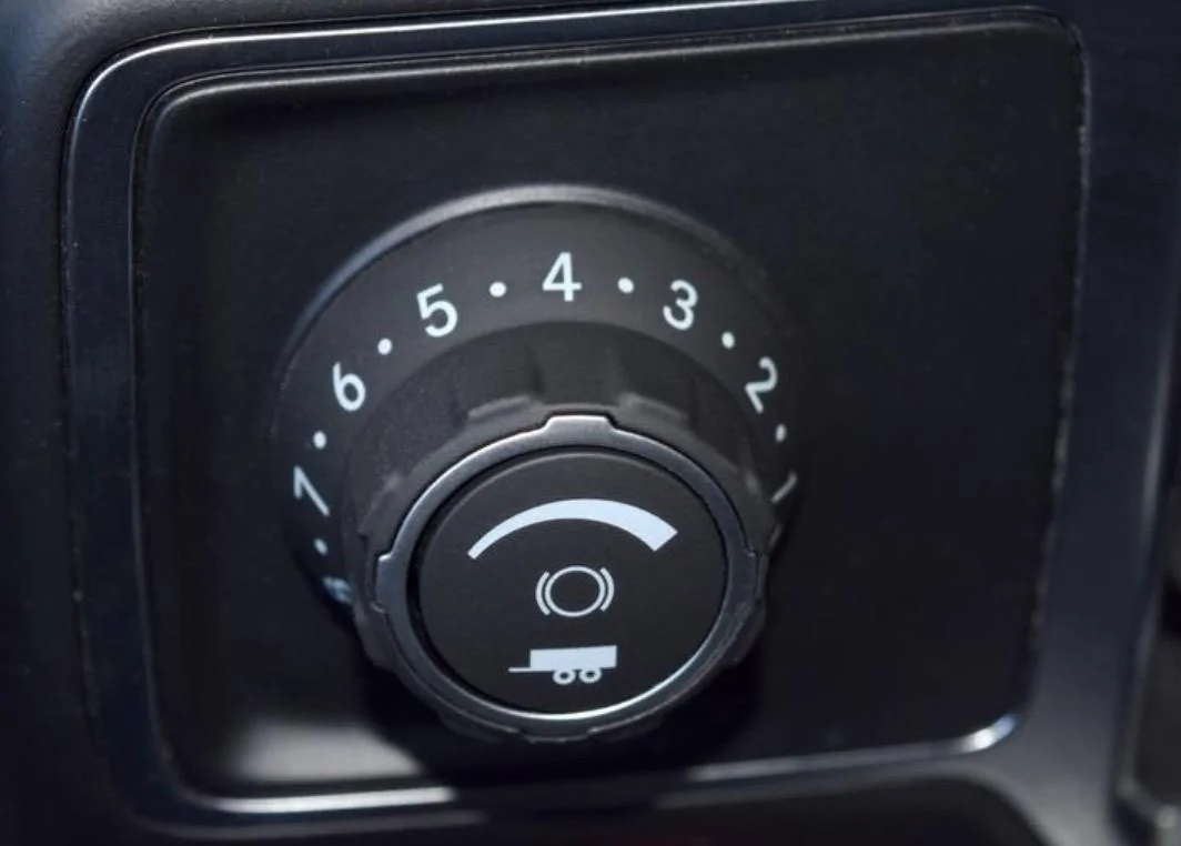 Jeep Wrangler JL Gladiator Trailer Brake Controller also works on Wrangler JL r-jeep-gladiator-trail-brake-controller-knob-1-jpg