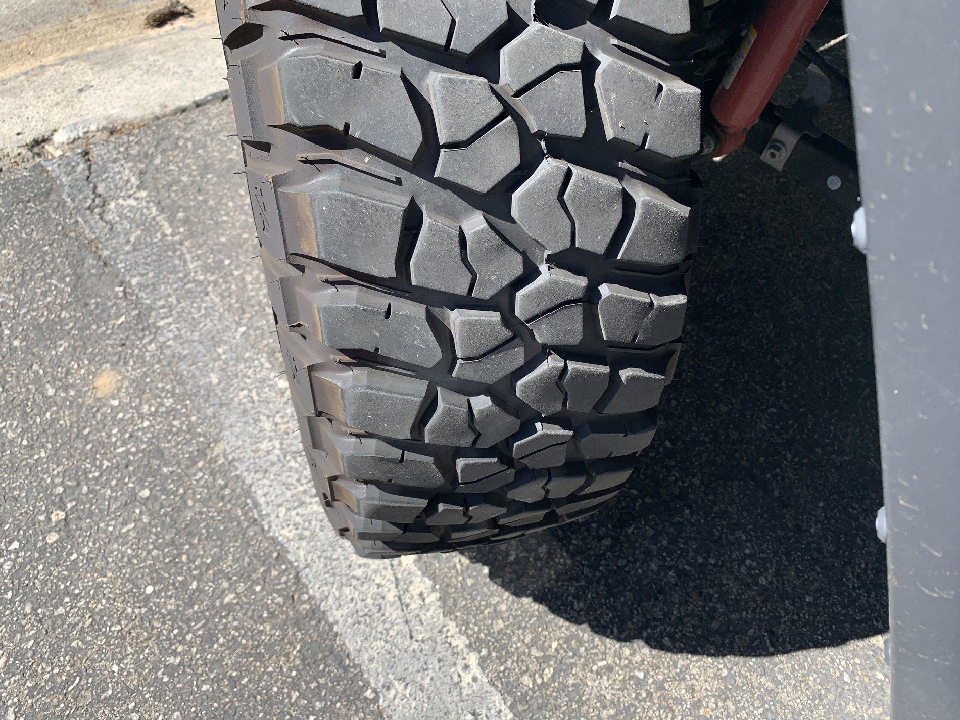 Jeep Wrangler JL BFG KO2 MT E6928D55-B5C7-4884-A00B-4FB4B278137C