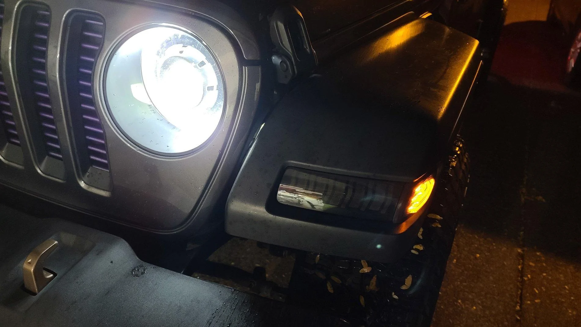 Jeep Wrangler JL Code 4 LED JL (Sport) Sequential Turn Signal Install 20201015_214302