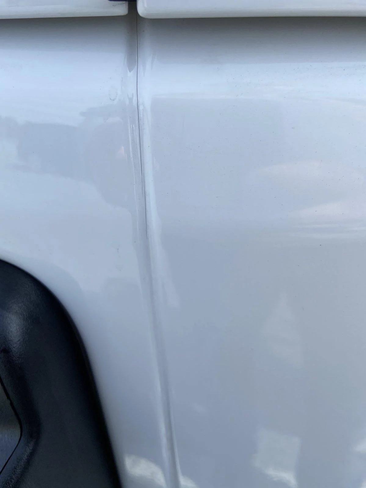 Jeep Wrangler JL 2018 JLUR quarter panel paint cracking 9210F06A-65F9-445C-B6CA-6C5ECE03A1C2