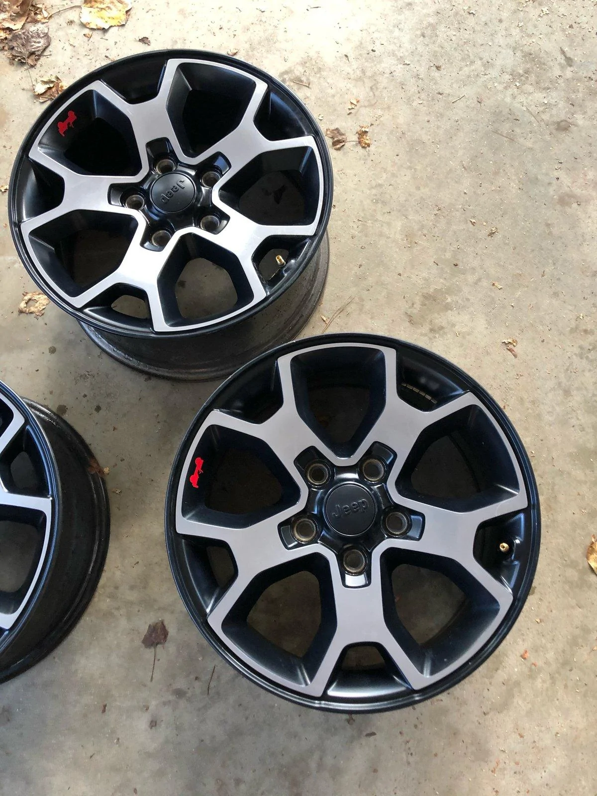 Jeep Wrangler JL 5 Rubicon Wheels $600 IMG_5442