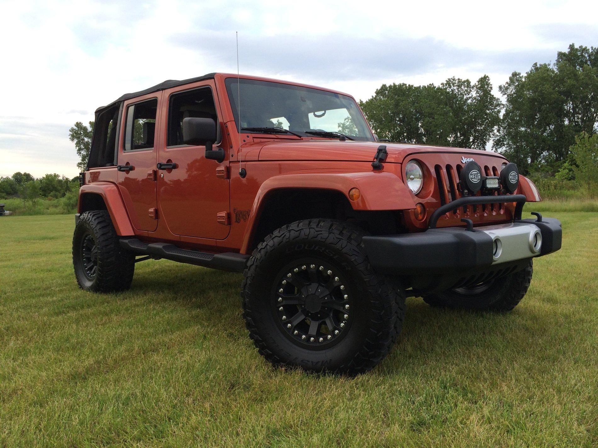 Jeep Wrangler JL Brand New and Going Up! EE97AE01-031D-4FB9-9D84-54B3DCE66DA8