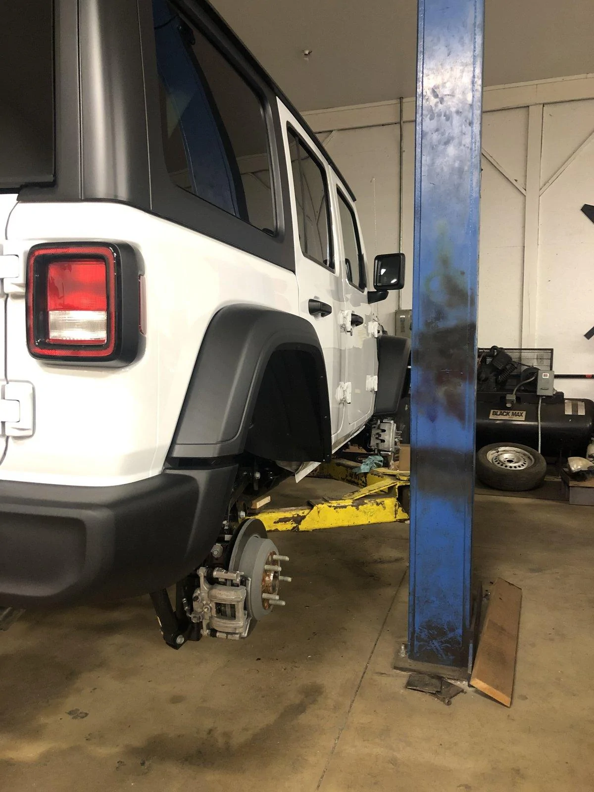 Jeep Wrangler JL Brand New and Going Up! C74D4807-4BCE-44D4-ADC6-9EF3A65B2243