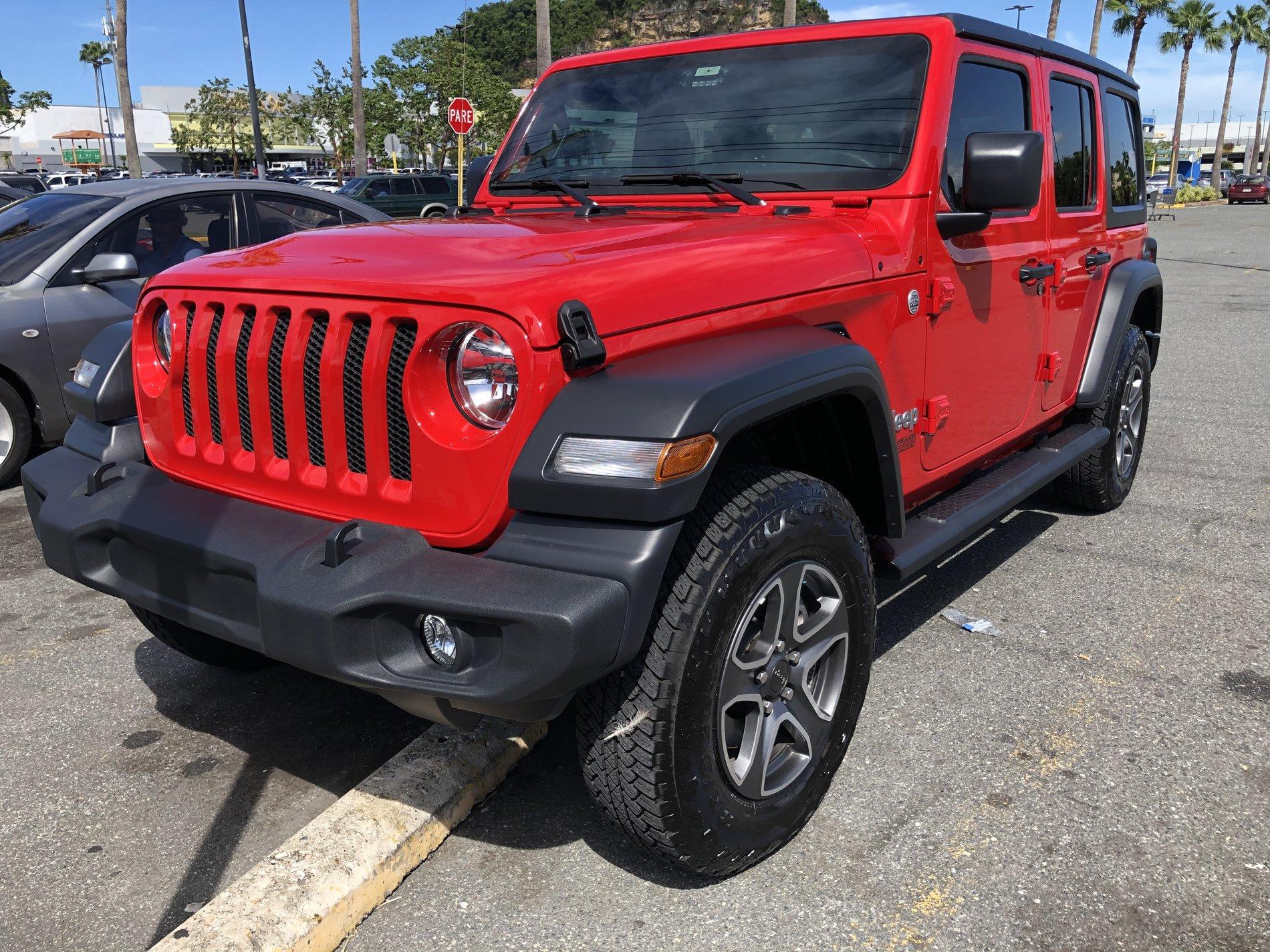 Jeep Wrangler JL Are red Jeeps faster? E1A37C63-2A3D-476E-91FB-14E86DF8E028