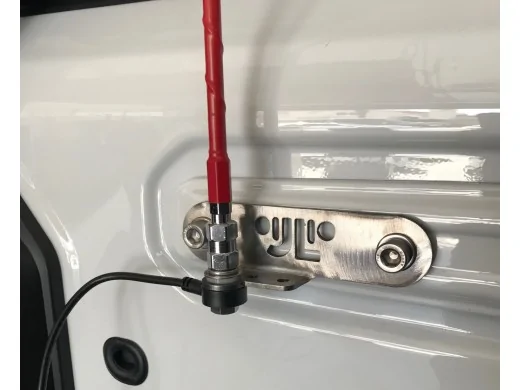 Jeep Wrangler JL CB antenna kit with Firestik D3BA46F2-351F-48B9-BB79-63655661902A