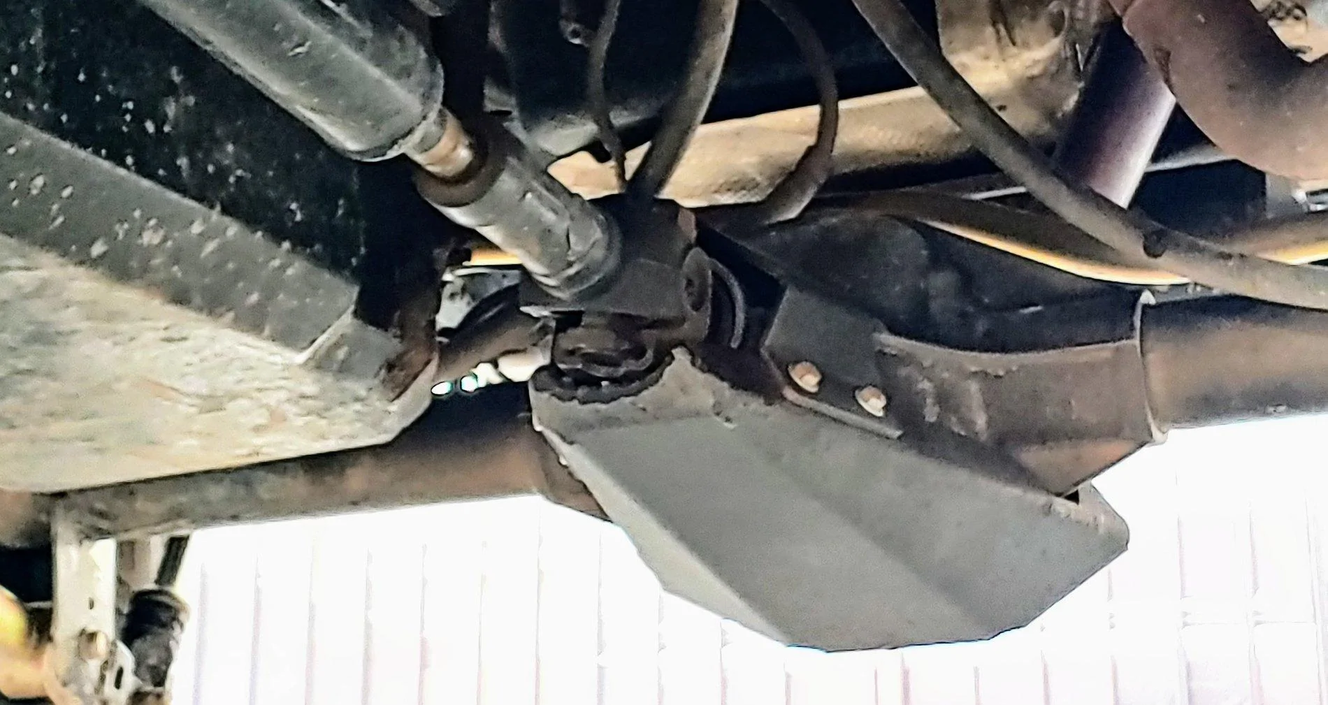 Jeep Wrangler JL A simple warning about your poorly designed diff drain bolt. 1007201851a_HDR~2