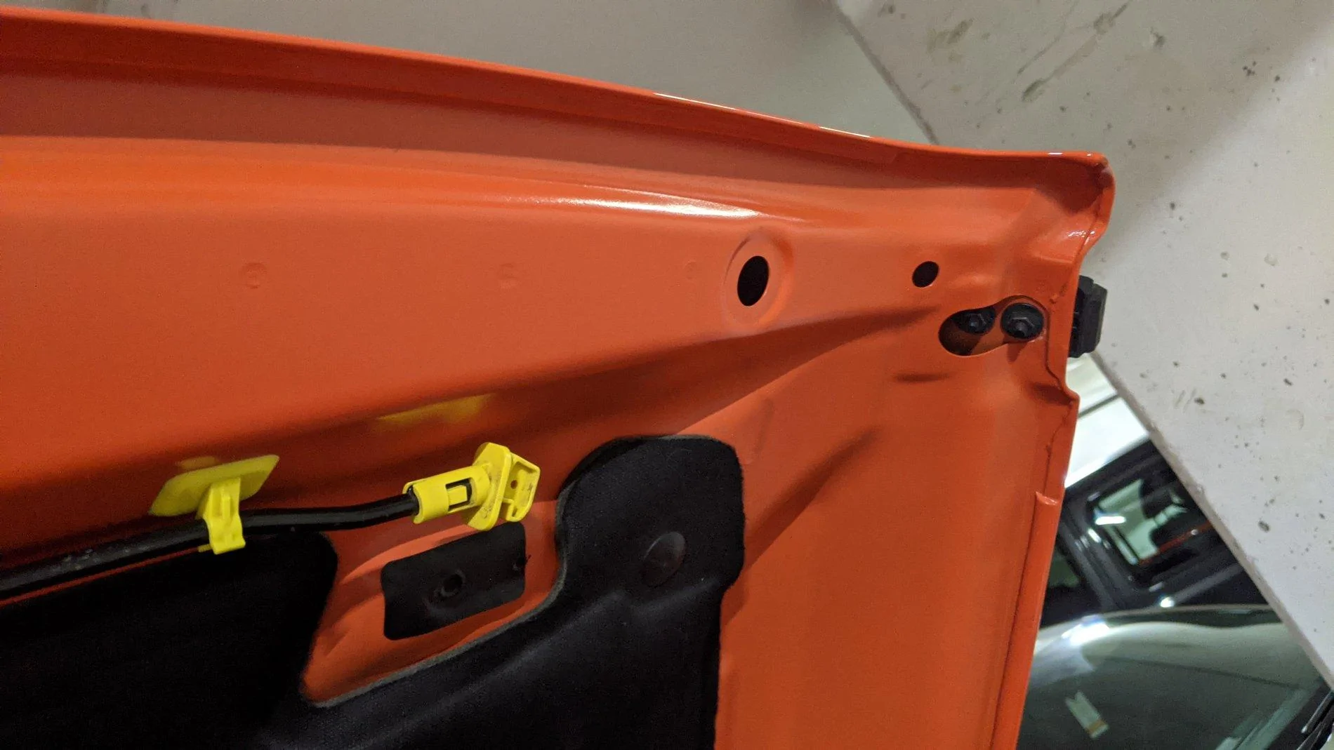 Jeep Wrangler JL Help: Hood clip replacement PXL_20201029_001023633