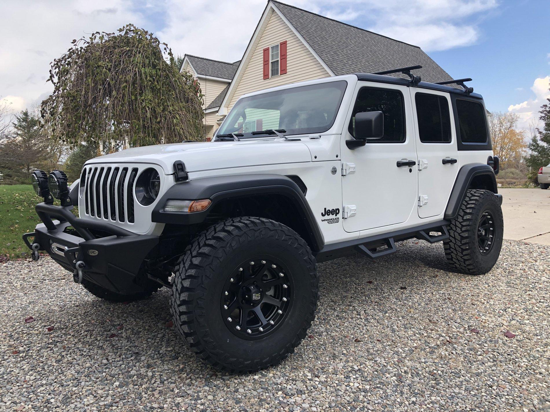 Jeep Wrangler JL Brand New and Going Up! 4F71A86F-BDA6-46C2-A04A-0D96835481E7