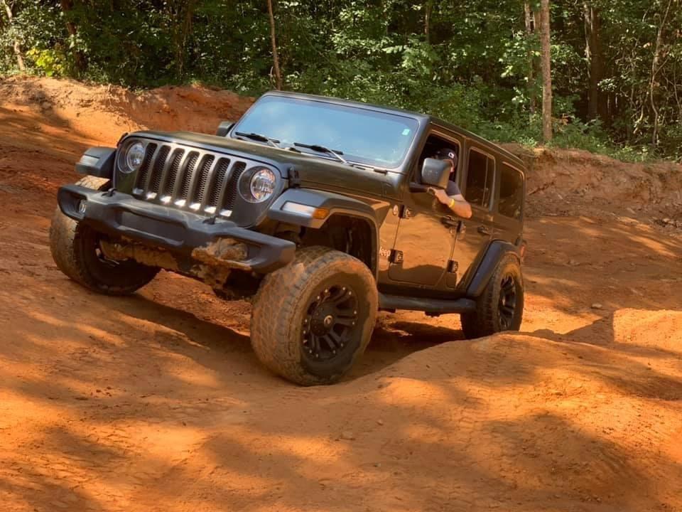 Jeep Wrangler JL Project Jigsaw off