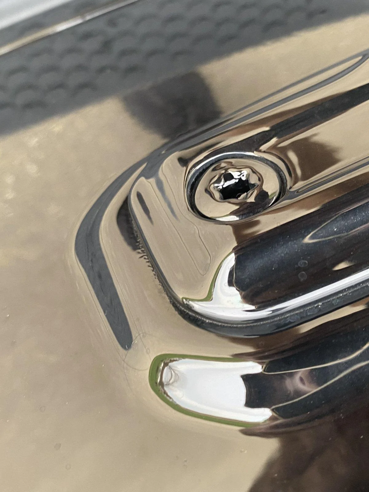 Jeep Wrangler JL Bubbles in Paint at Door Hinges 7CE1668D-440C-42D9-82B8-3BC701BD2D2A