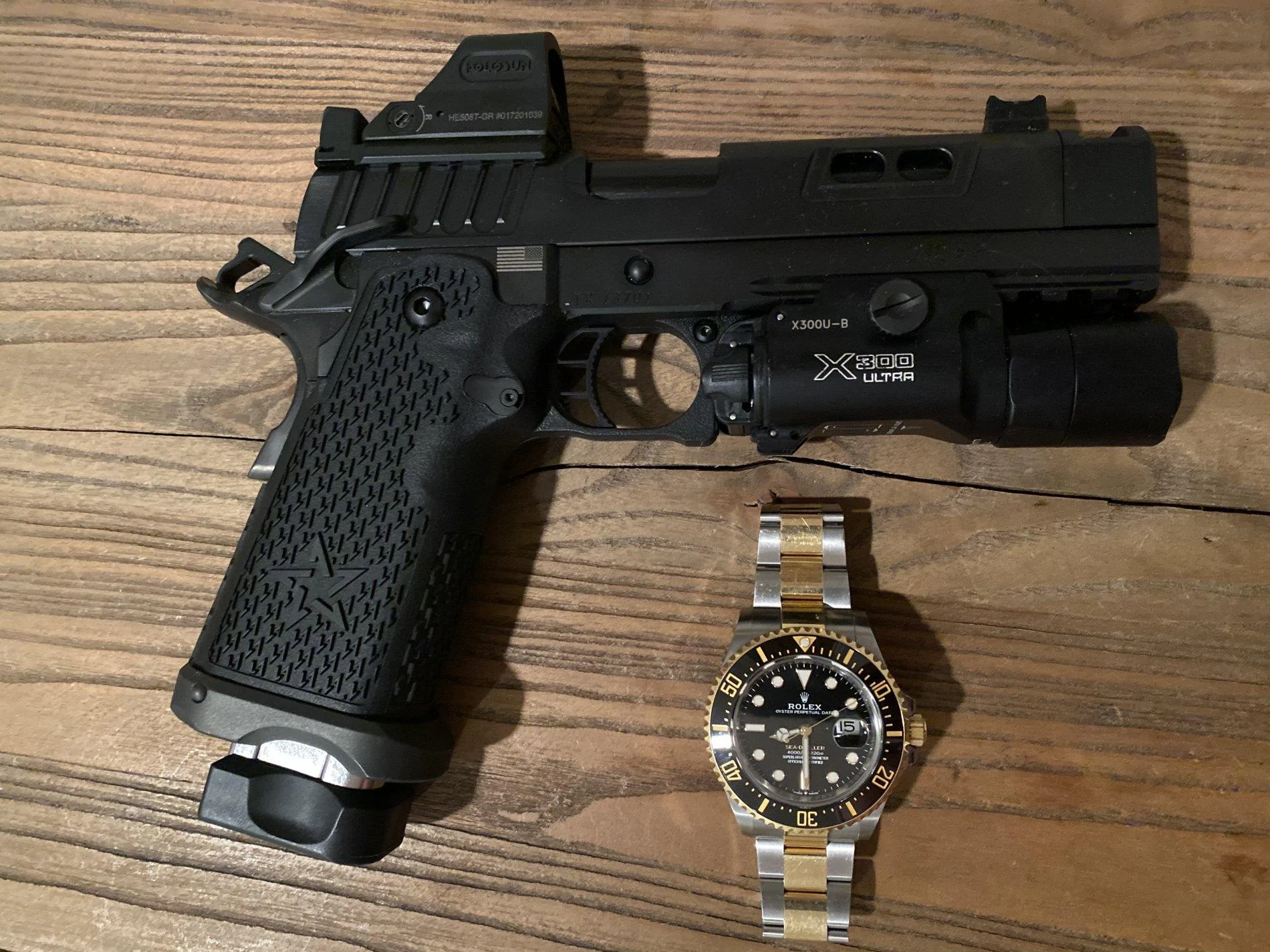 Jeep Wrangler JL Firearm and knife collectors 46FAB5C6-311F-453D-91E1-83BFE2AFEF21