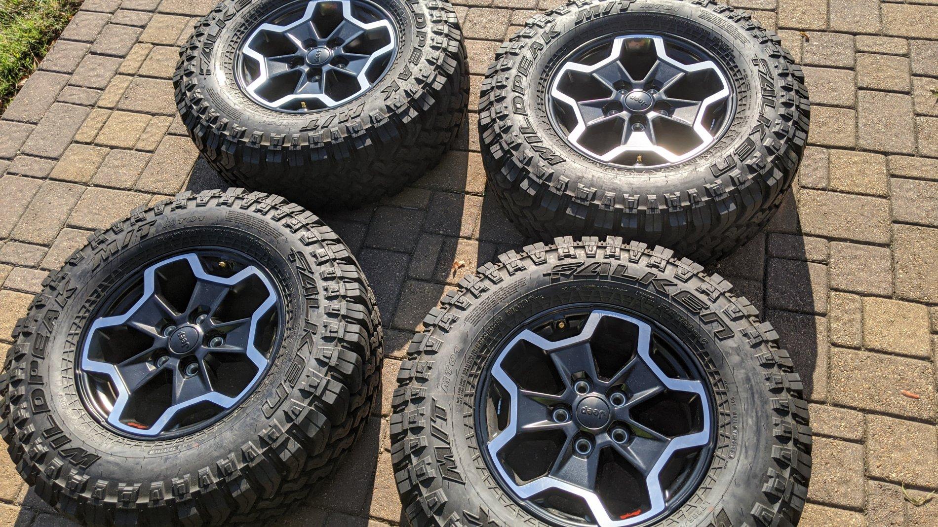 Jeep Wrangler JL ATX Gladiator Rubicon Wheel/Tire PXL_20201107_142725121