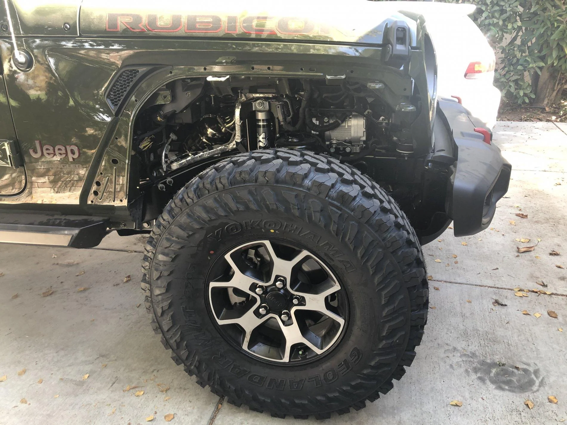 Jeep Wrangler JL Where to run switch wiring into cab? Fender
