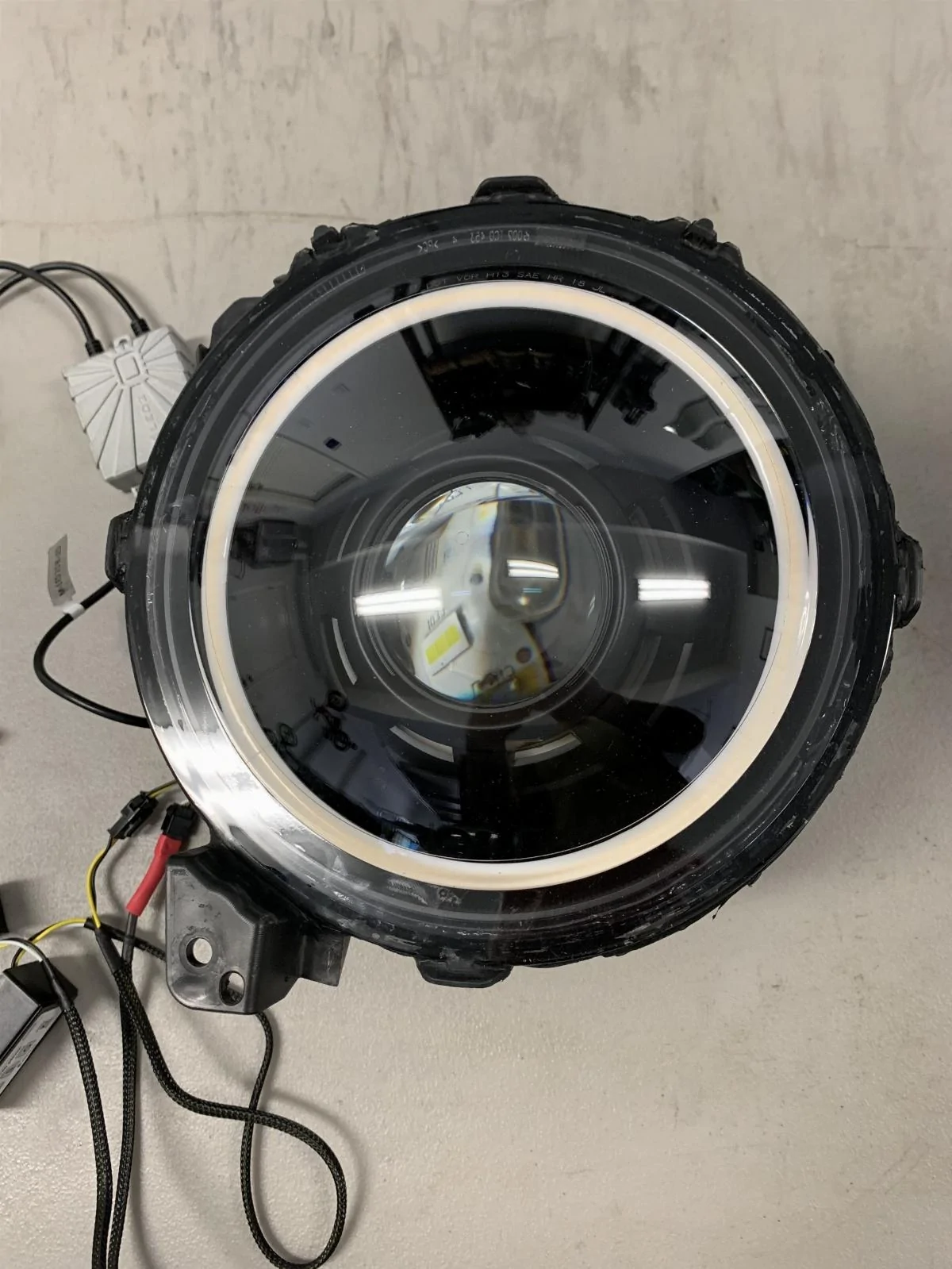 Jeep Wrangler JL Retrofit Halogen Headlights IMG_2420