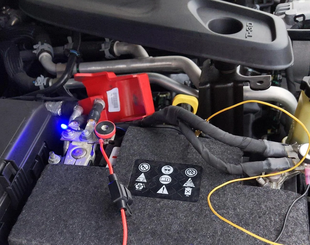 Jeep Wrangler JL ESS Dual Battery Management bmp pos led 1