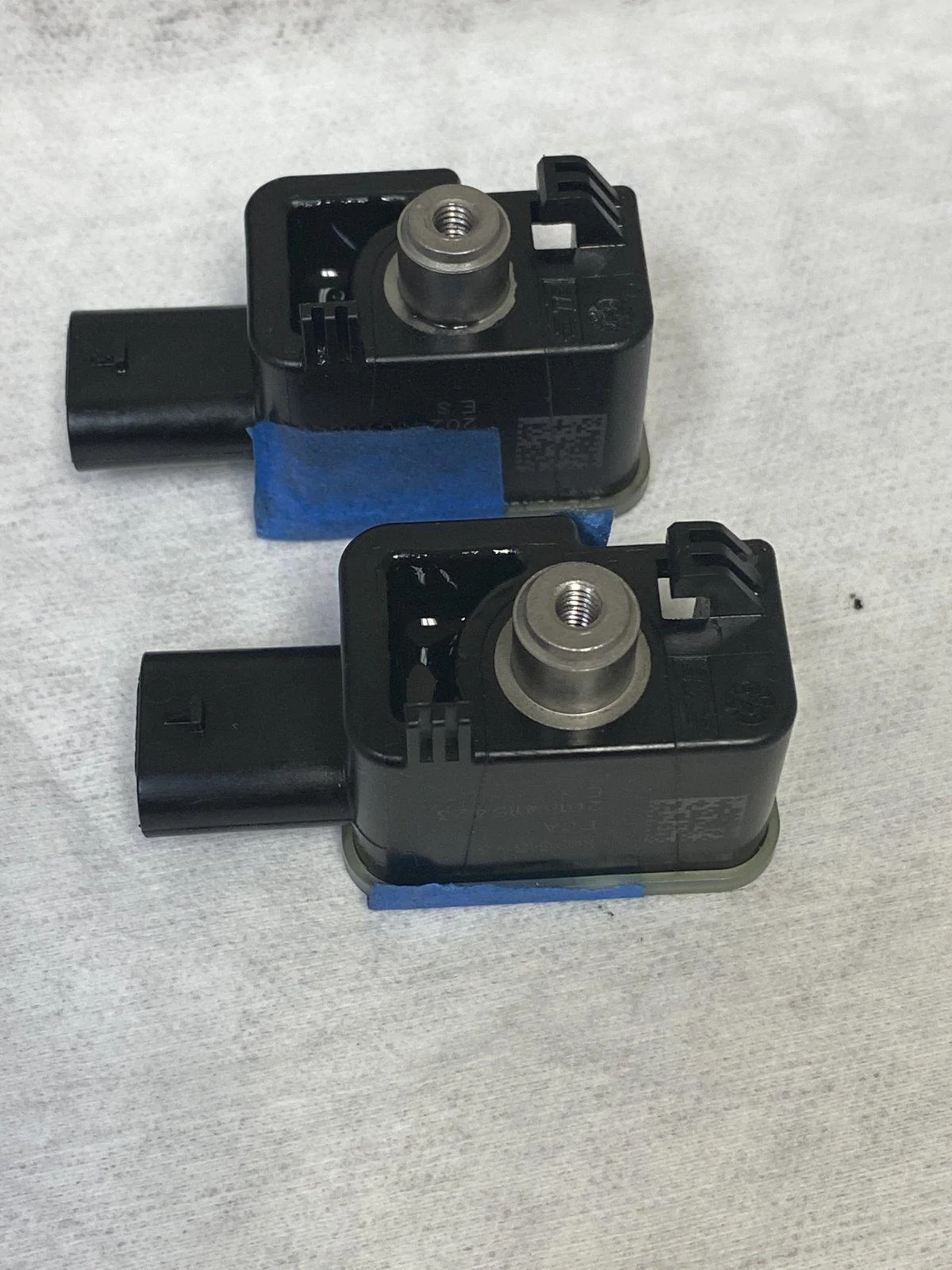 Jeep Wrangler JL Locker Position Sensor Potting - DANA 44 226124D7-9D2D-4ACC-9357-8913286478A5