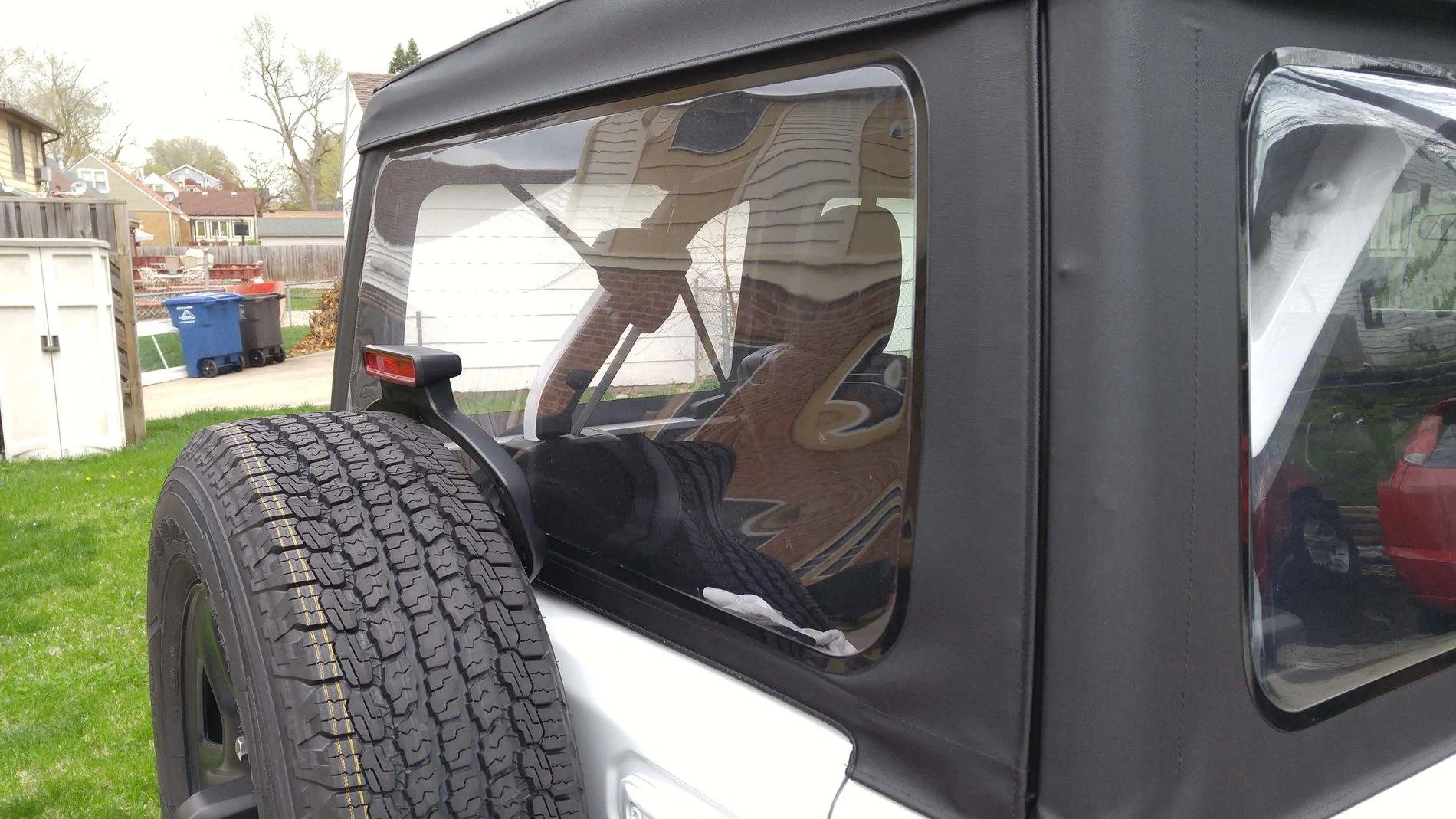 Jeep Wrangler JL JLU Premium Black Soft Top Back Window Sag back_windo