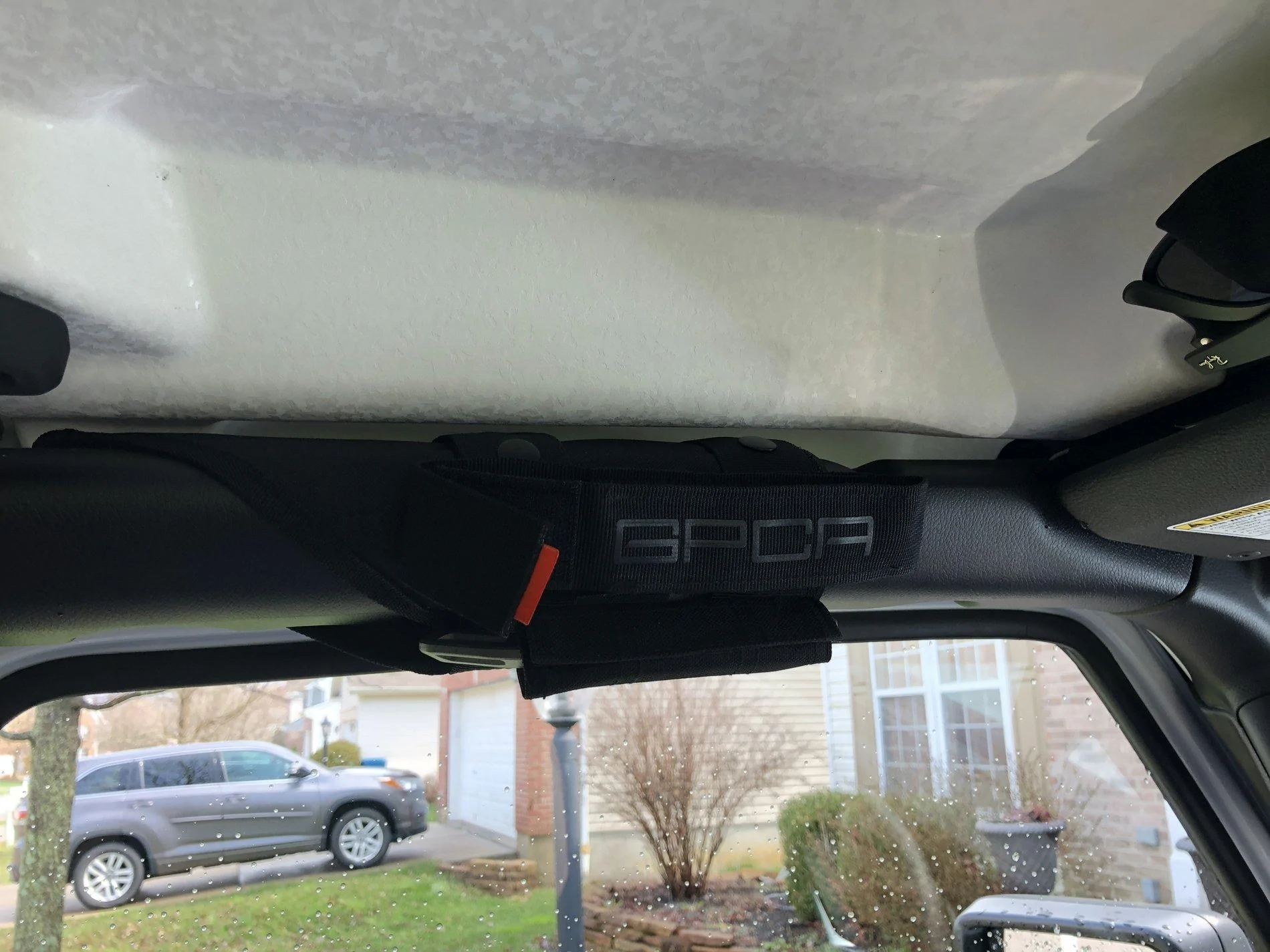 Jeep Wrangler JL Grab handles? A6811002-4883-48F2-81BA-E4EEE72C7188