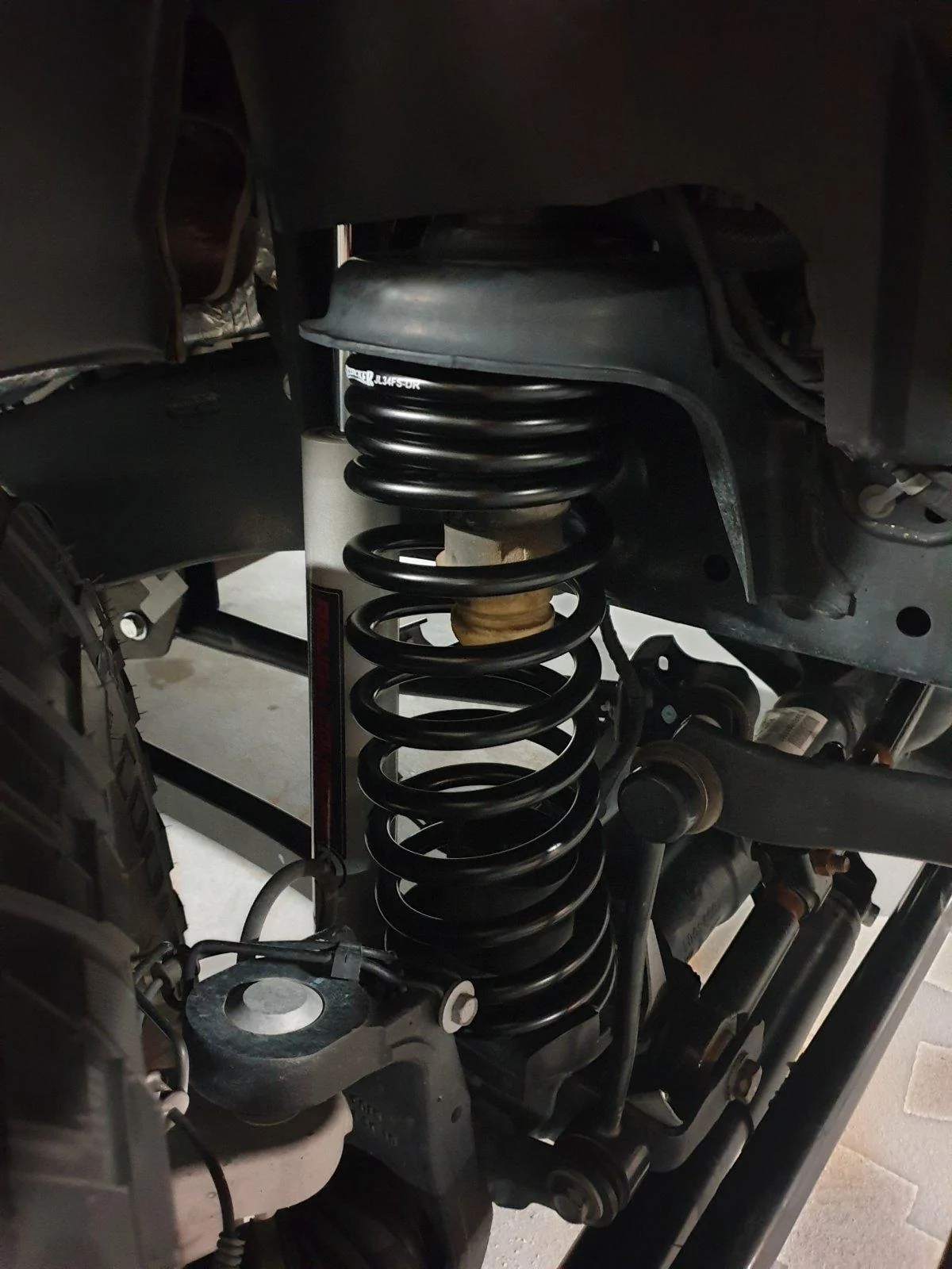 Jeep Wrangler JL Spring Bowing Issue - Alignment Problem? 20201111_185905