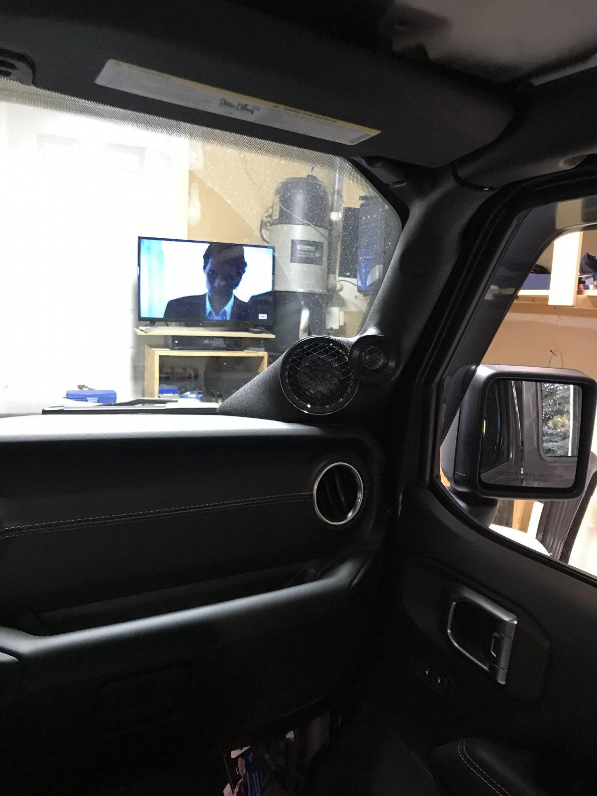 Jeep Wrangler JL Amp Rack & Sub Enclosure IMG_2617