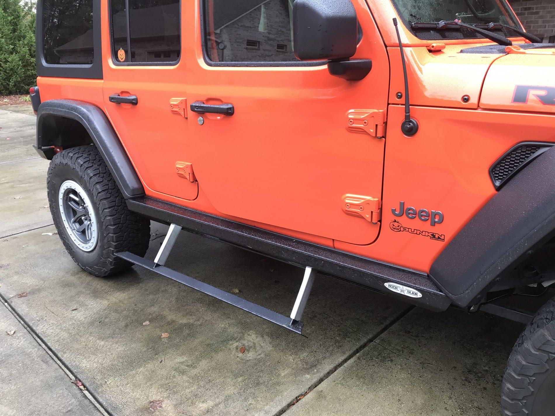 Jeep Wrangler JL Rock slide Engineering fail 7FC503F6-47A5-47A2-B165-42F79519F9F2