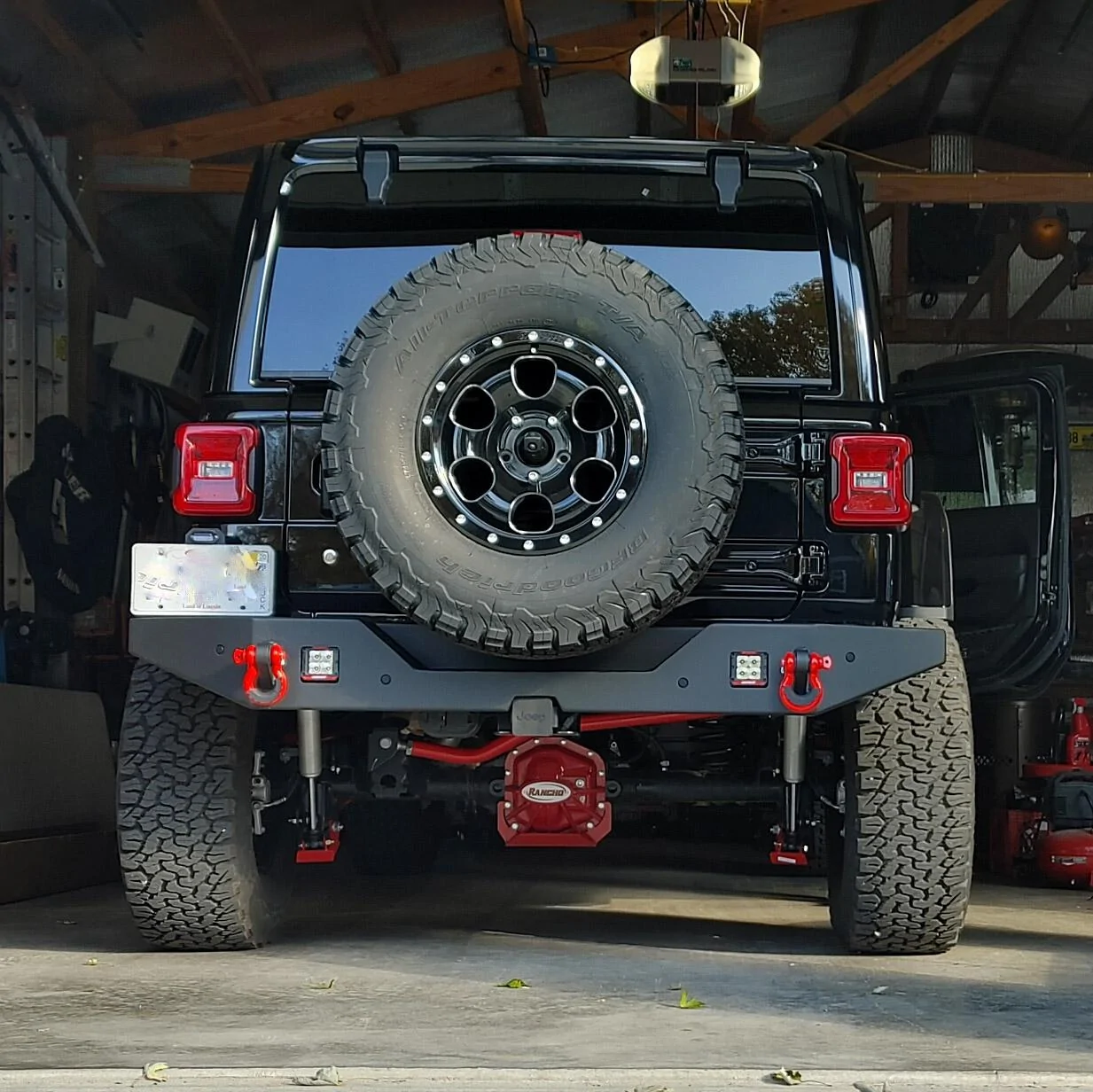 Jeep Wrangler JL Help with rear bumper choice? PSX_20201108_163504