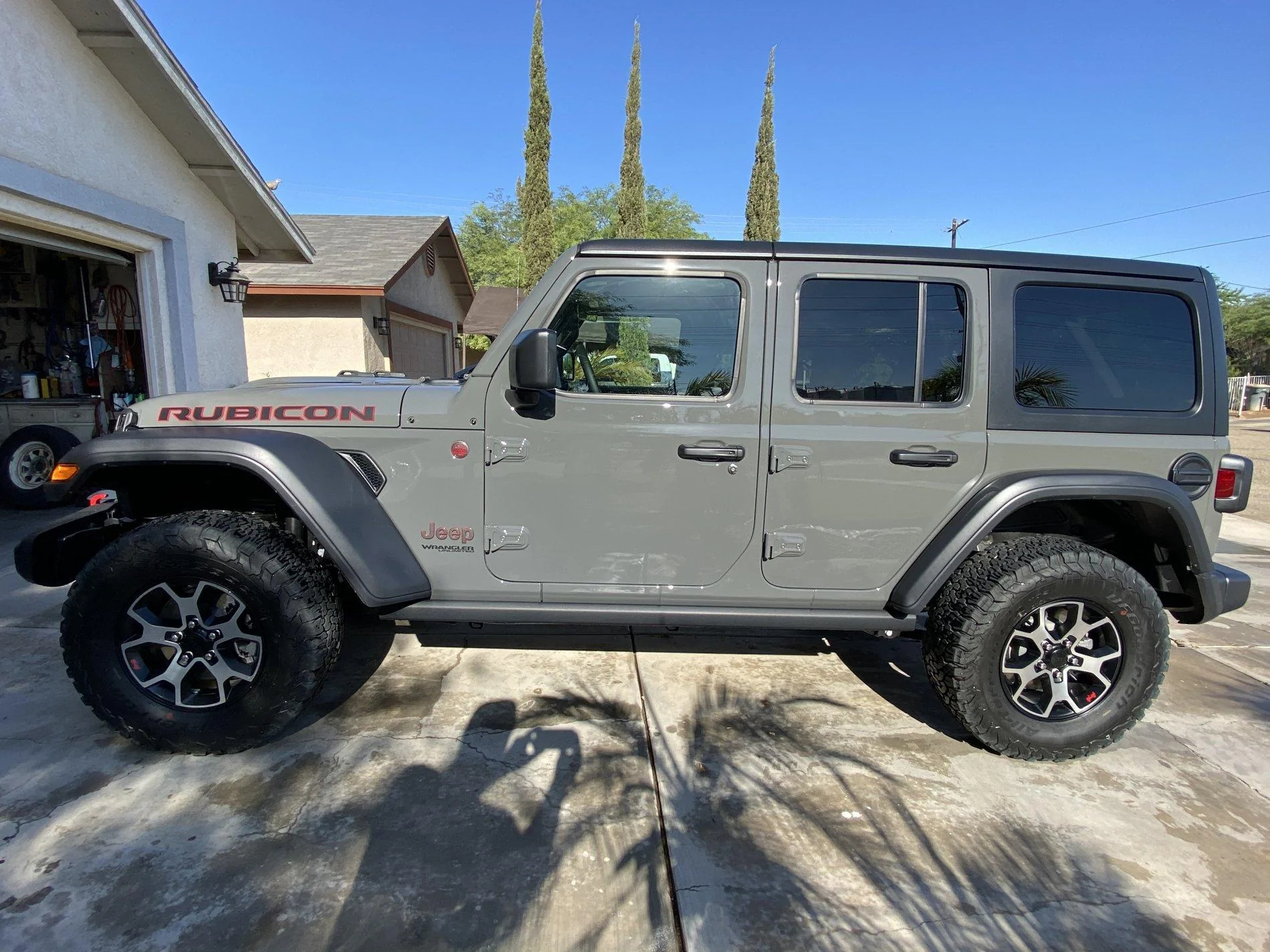 Jeep Wrangler JL Decals Or No Decals? 65761562-16A7-4521-87EC-2CBB6C659DEA