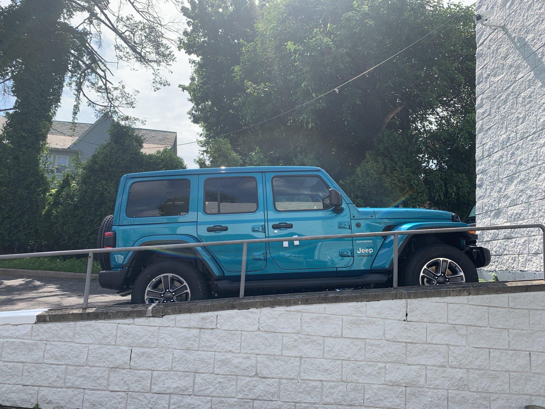 Jeep Wrangler JL Is it too much to ask? E392C784-0989-49AA-A021-9AE2BECF8A86