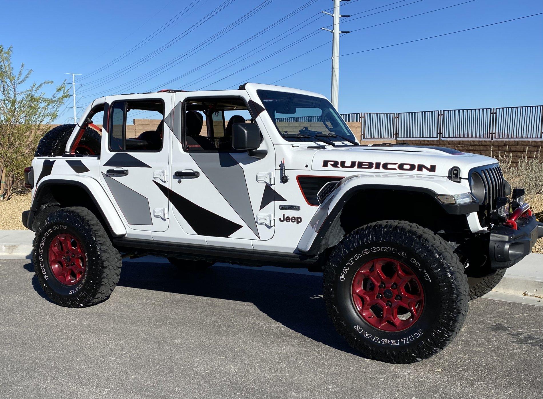 Jeep Wrangler JL Decals Or No Decals? 766C094F-284E-49F3-89B1-328B5517C1ED