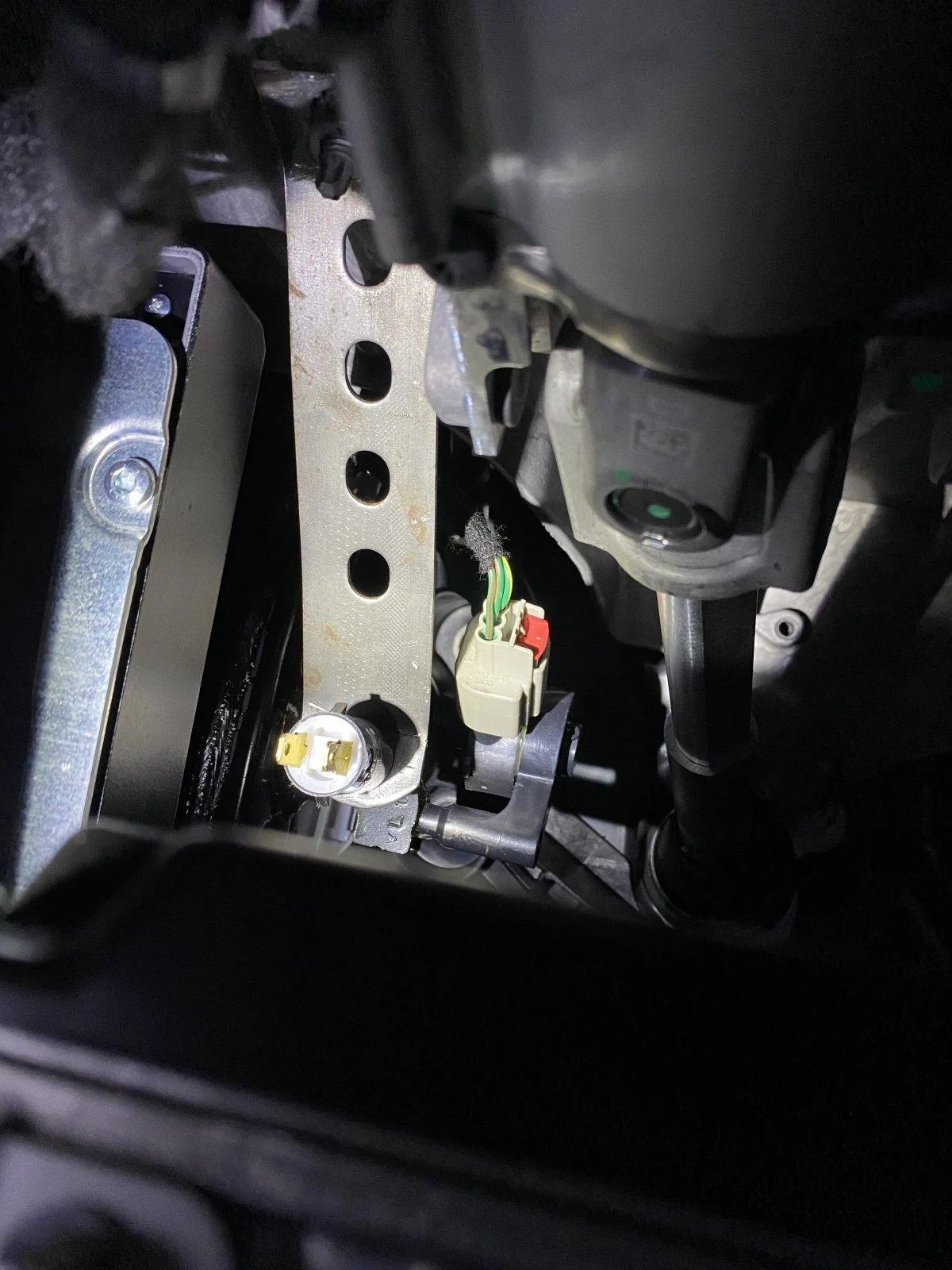 Jeep Wrangler JL Brake light switch wiring for Toad brake EC674D0A-6633-4B5B-A258-8D4C26E2456E
