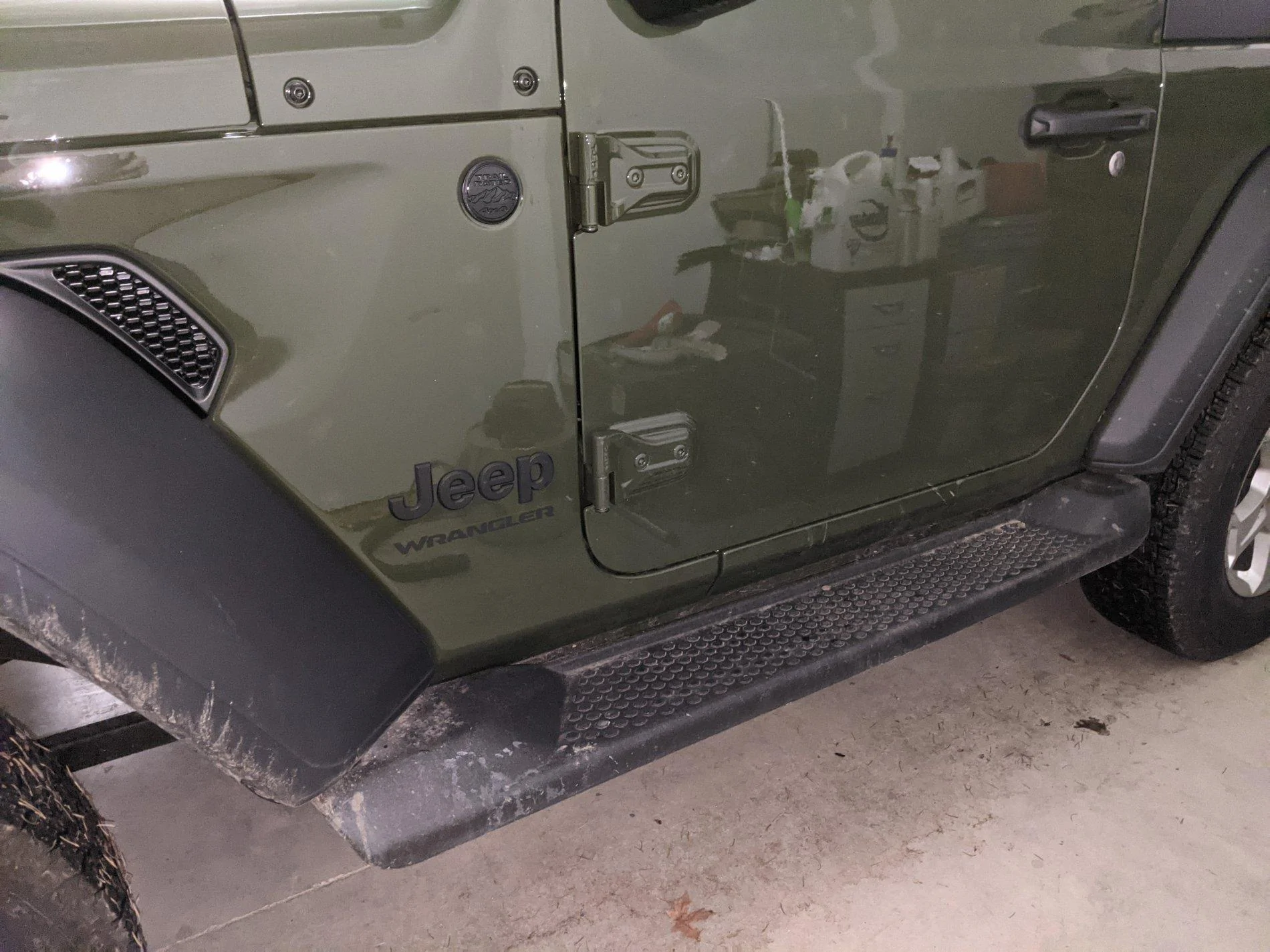 Jeep Wrangler JL Question About Sahara Running Boards PXL_20201126_015223326