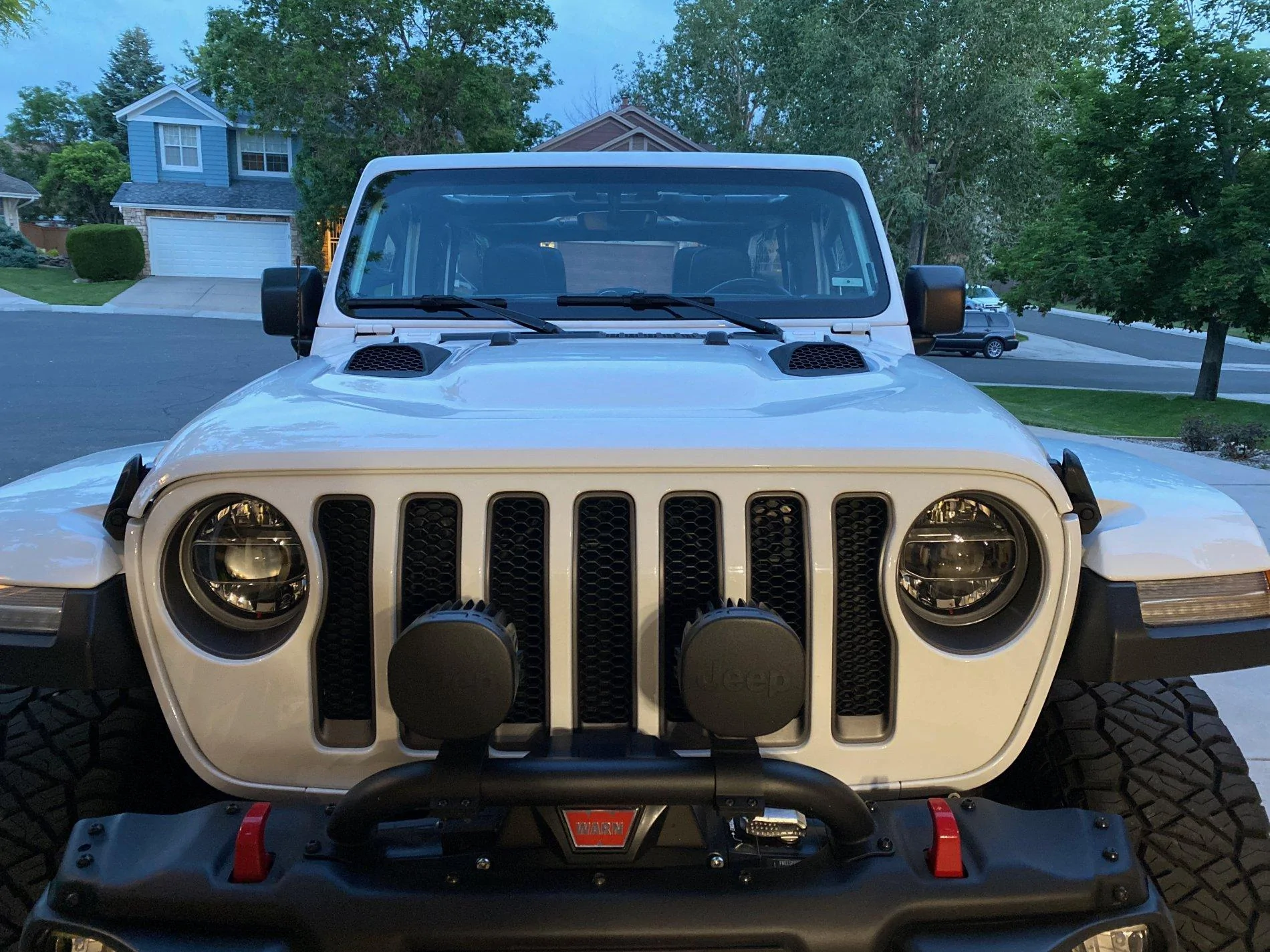 Jeep Wrangler JL Hood Vent Intakes IMG_3185