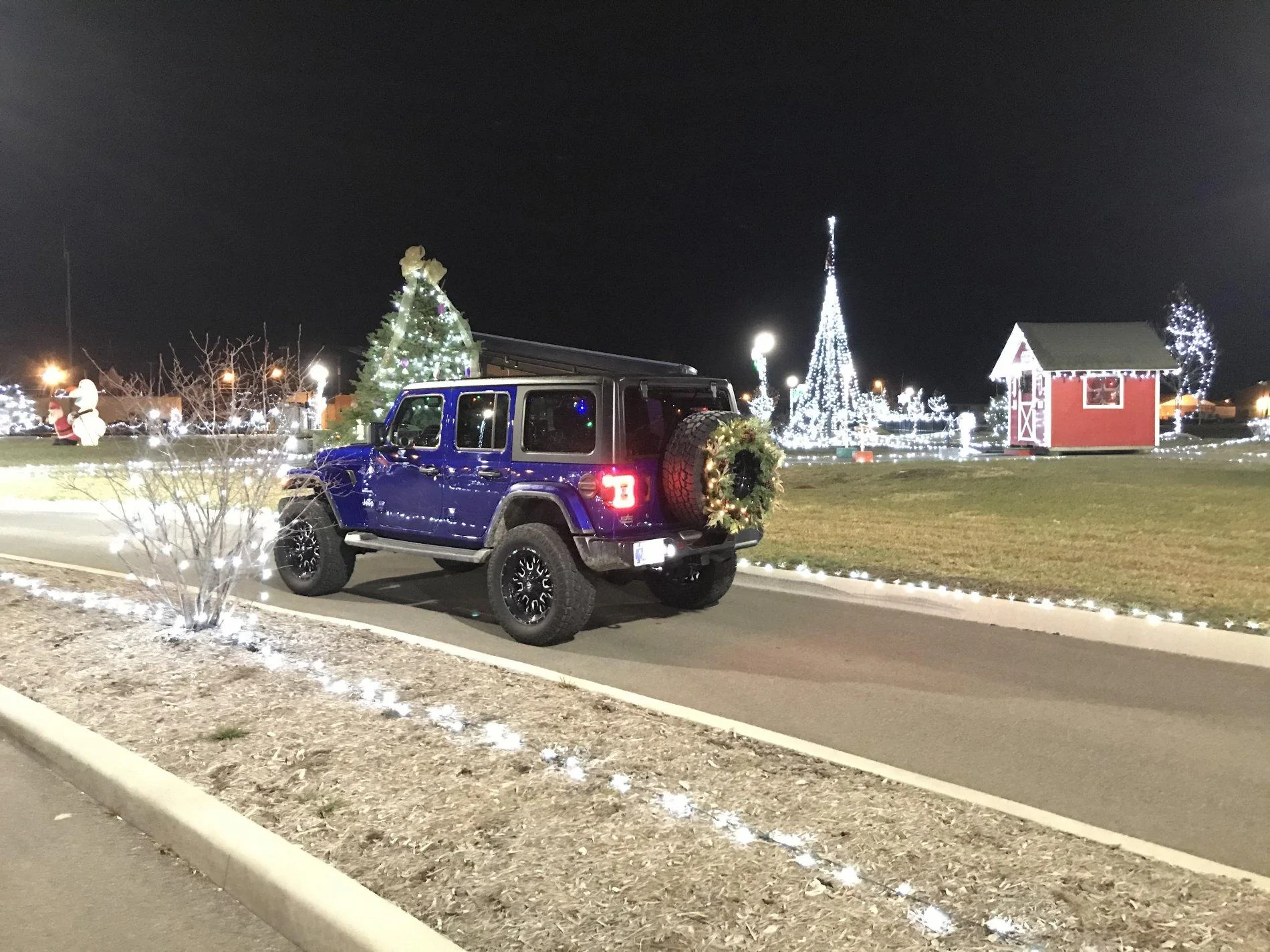 Jeep Wrangler JL Holiday Jeeps 308AF149-9473-4410-B48C-EB60DA0F0CCC