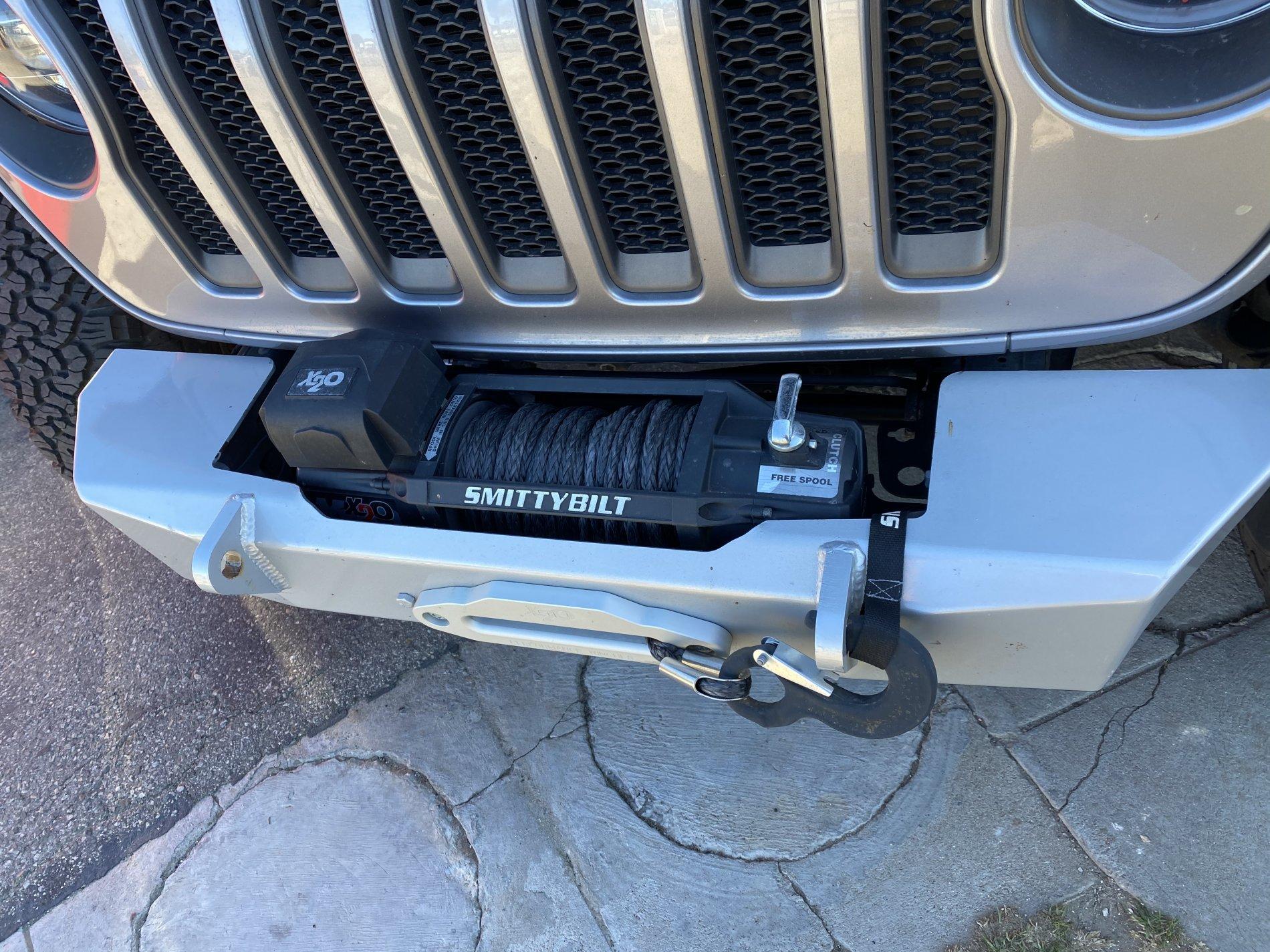 Jeep Wrangler JL Motobilt Crusher & Lights 8B2D2E20-735A-4658-8F81-EA1BB8A132B6