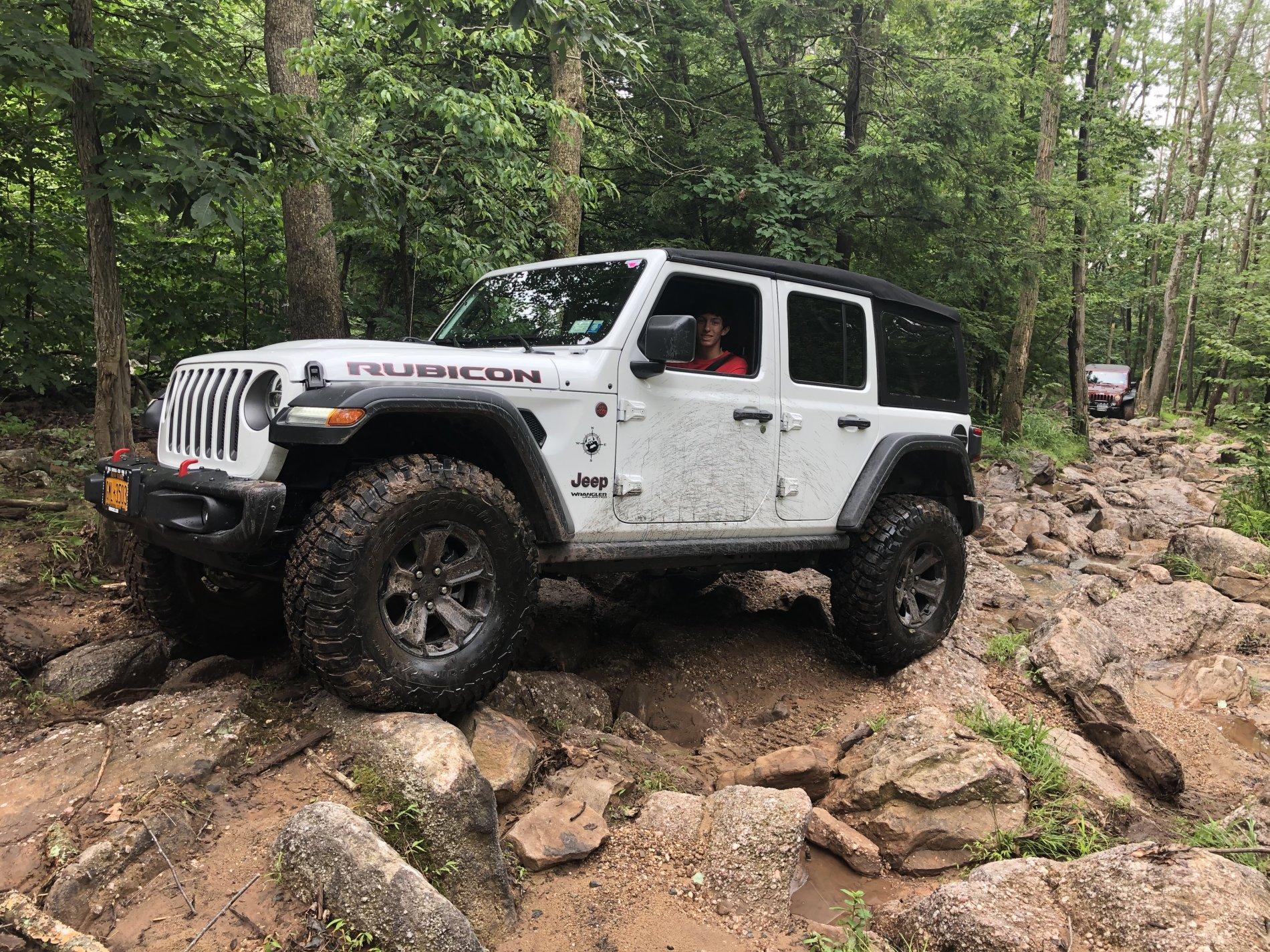 Jeep Wrangler JL I can’t freakin decide! HELP! 47346529-7F65-41C6-BFE3-0167DC7C5348