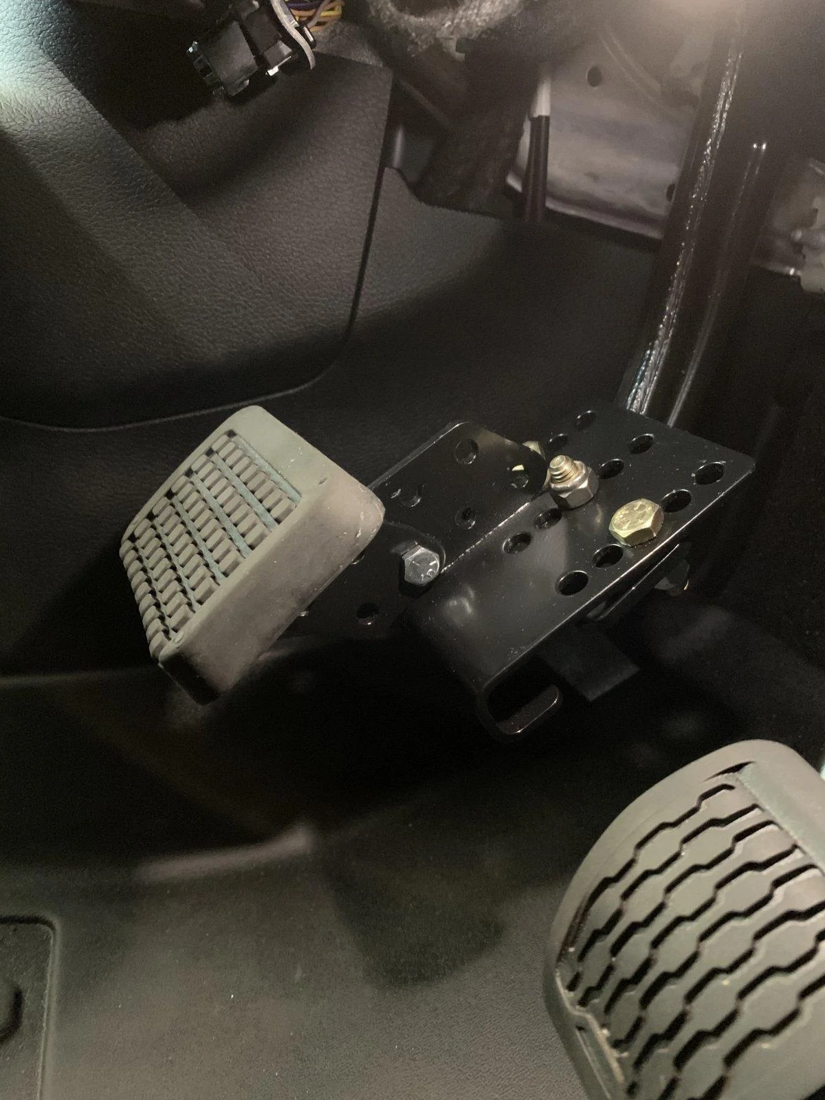 Jeep Wrangler JL Clutch pedal extension 1C7DADE1-8D6E-408D-9413-A37E1C8EFC1B