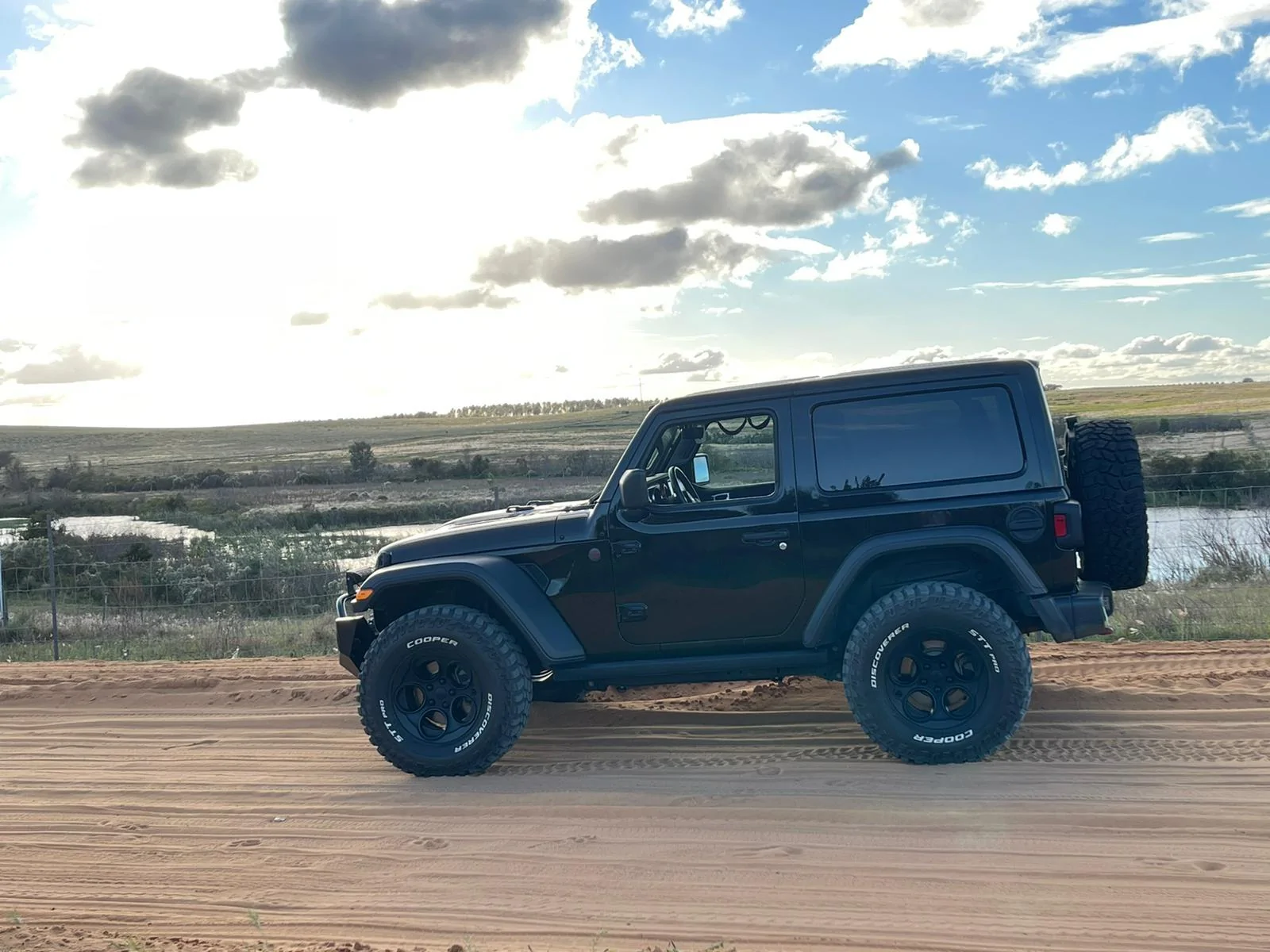 Jeep Wrangler JL New Shoes - Let's See Them! EE842010-150C-483E-A03B-6E1714C86644
