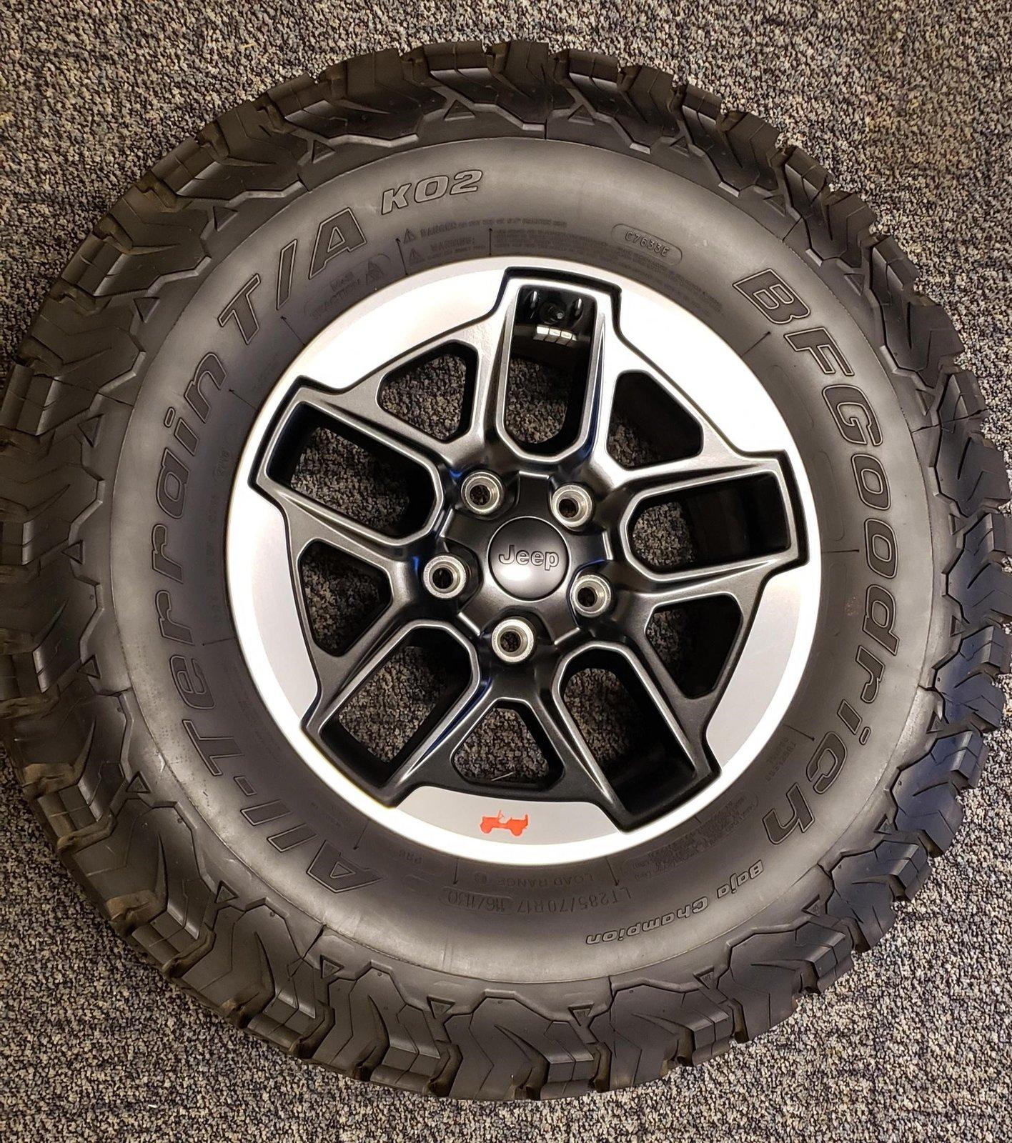Jeep Wrangler JL Factory Upgraded Rubicon Wheels (5) wheel3