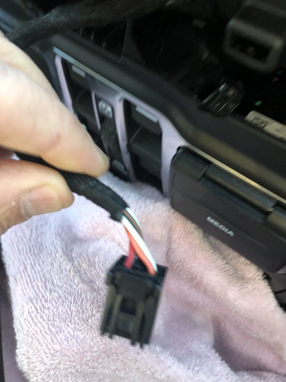 Jeep Wrangler JL JLU HEATED SEATS MODULE?!?! 7DF5CEE7-14BC-4259-97B6-30EAADA8E1F0