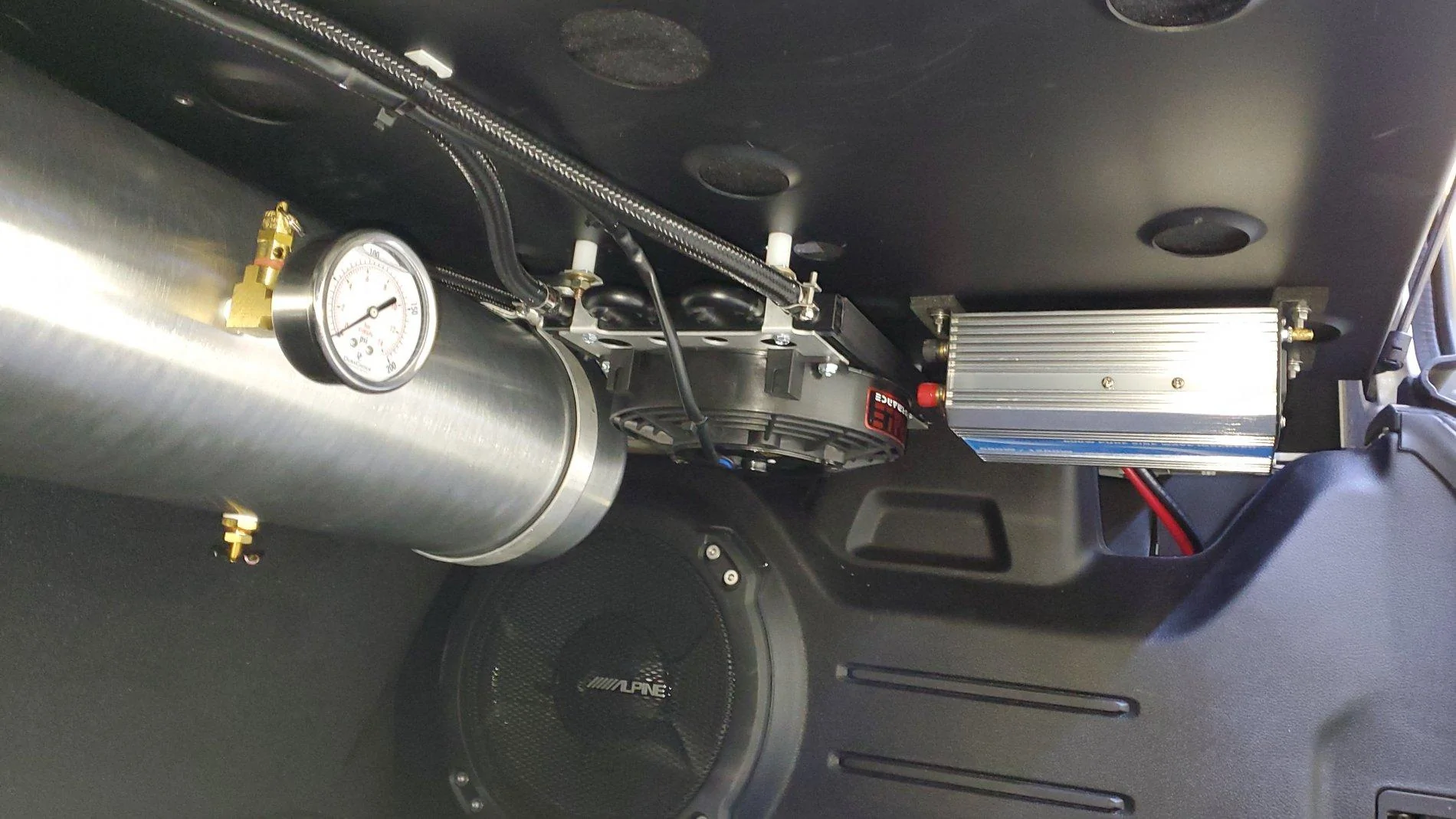 Jeep Wrangler JL Mounting ARB Air Compressor PHOTO_20201201_185537[1]