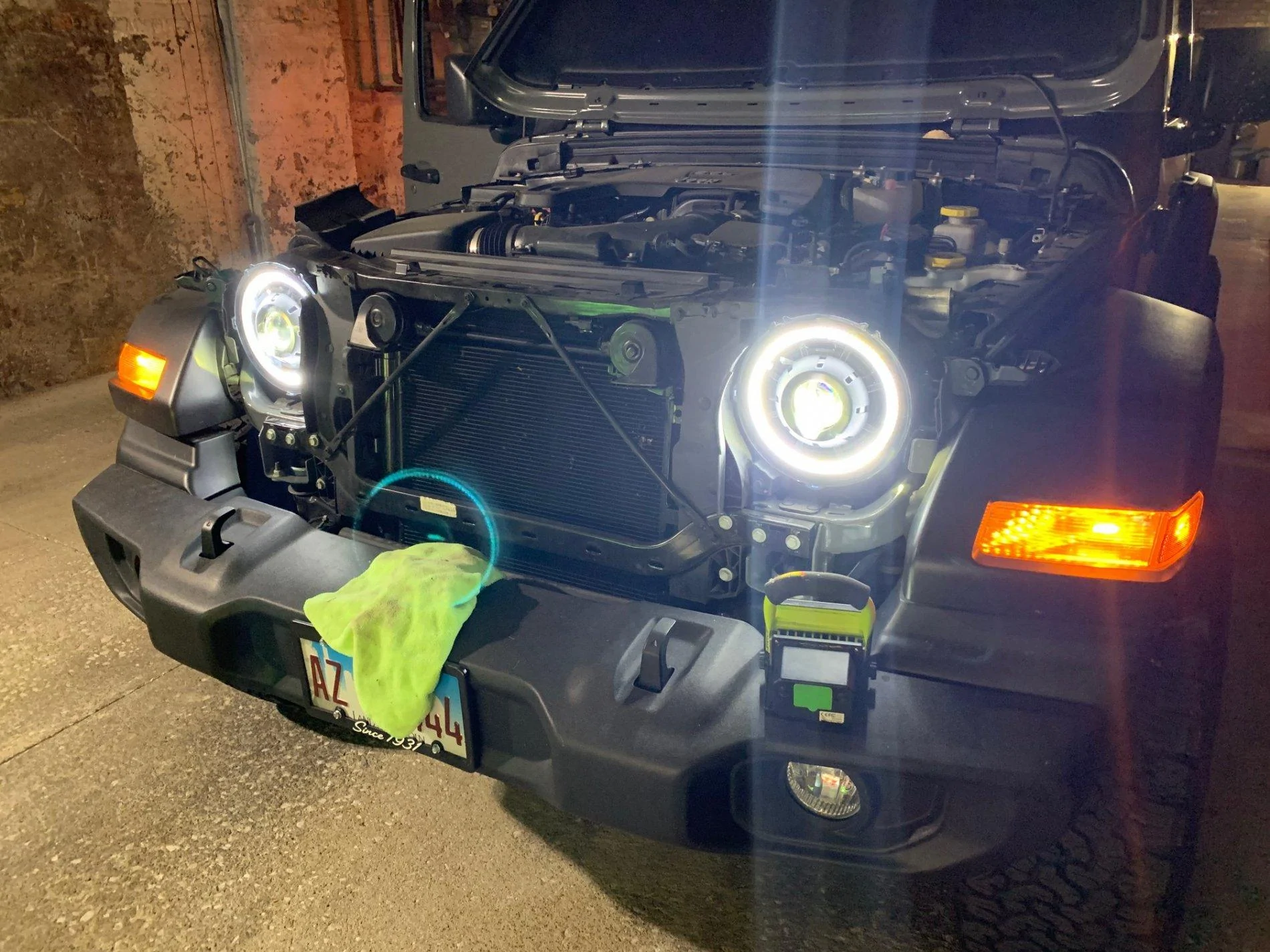 Jeep Wrangler JL JLU stock headlight upgrade IMG_8010