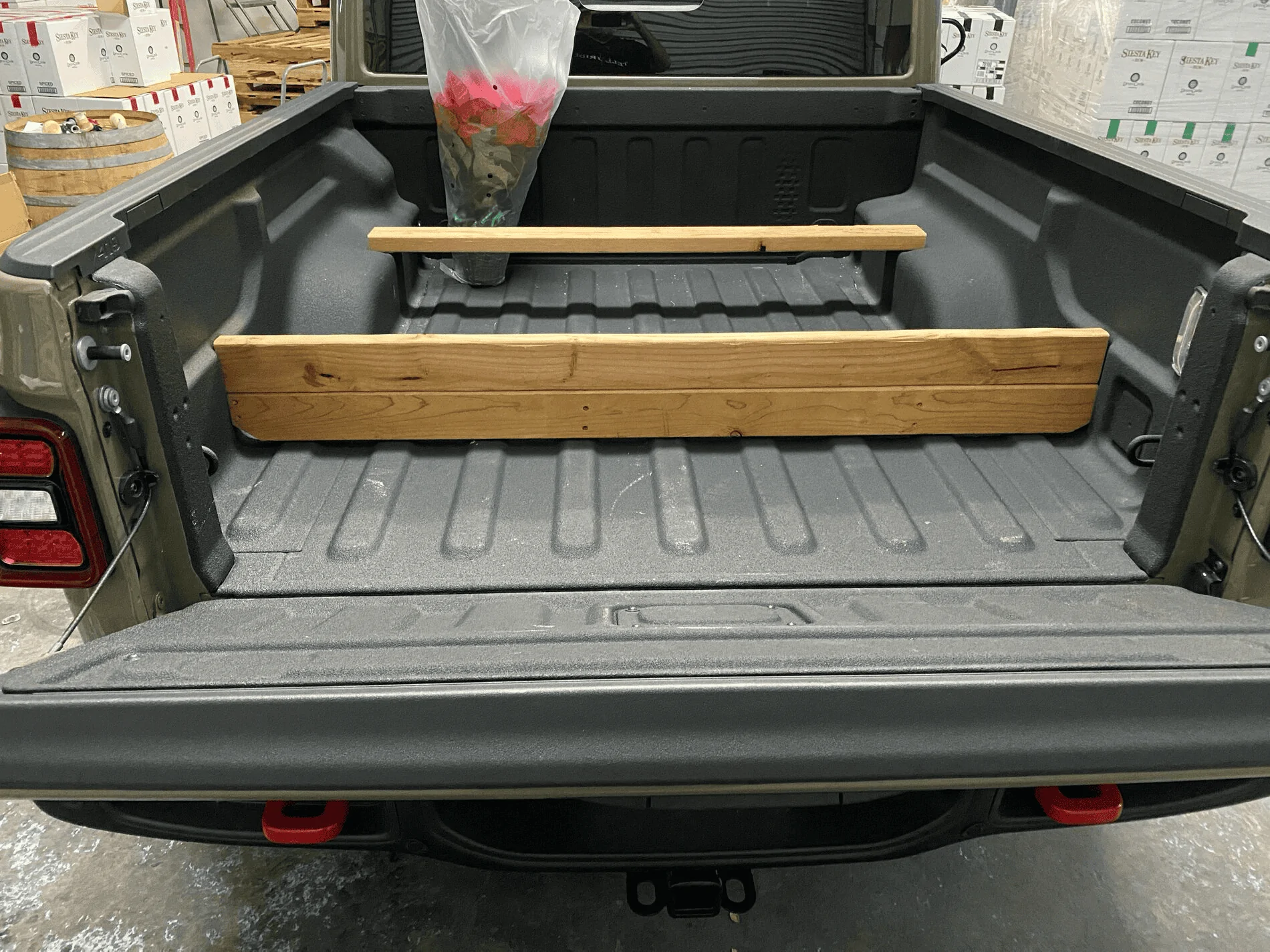 Jeep Wrangler JL Gladiator: Bed Water Tank 1607221684103