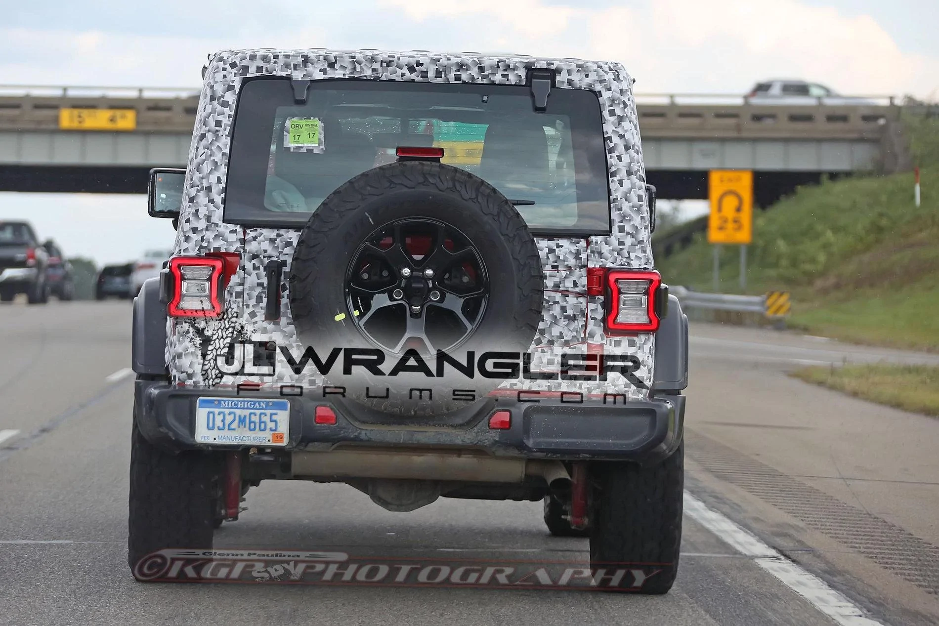 Jeep Wrangler JL Sahara Overland Model Spotted IMG_2190