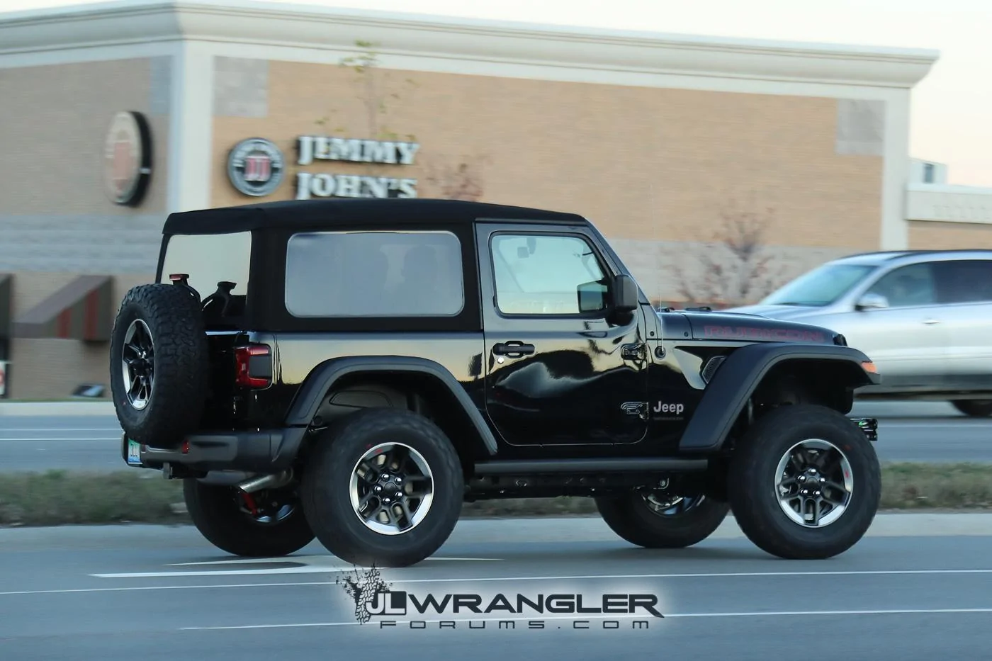 Jeep Wrangler JL Rubicon, Sahara, Sport and Overland JL Wranglers Spotted in Multiple Colors Rubicon_Softop_004