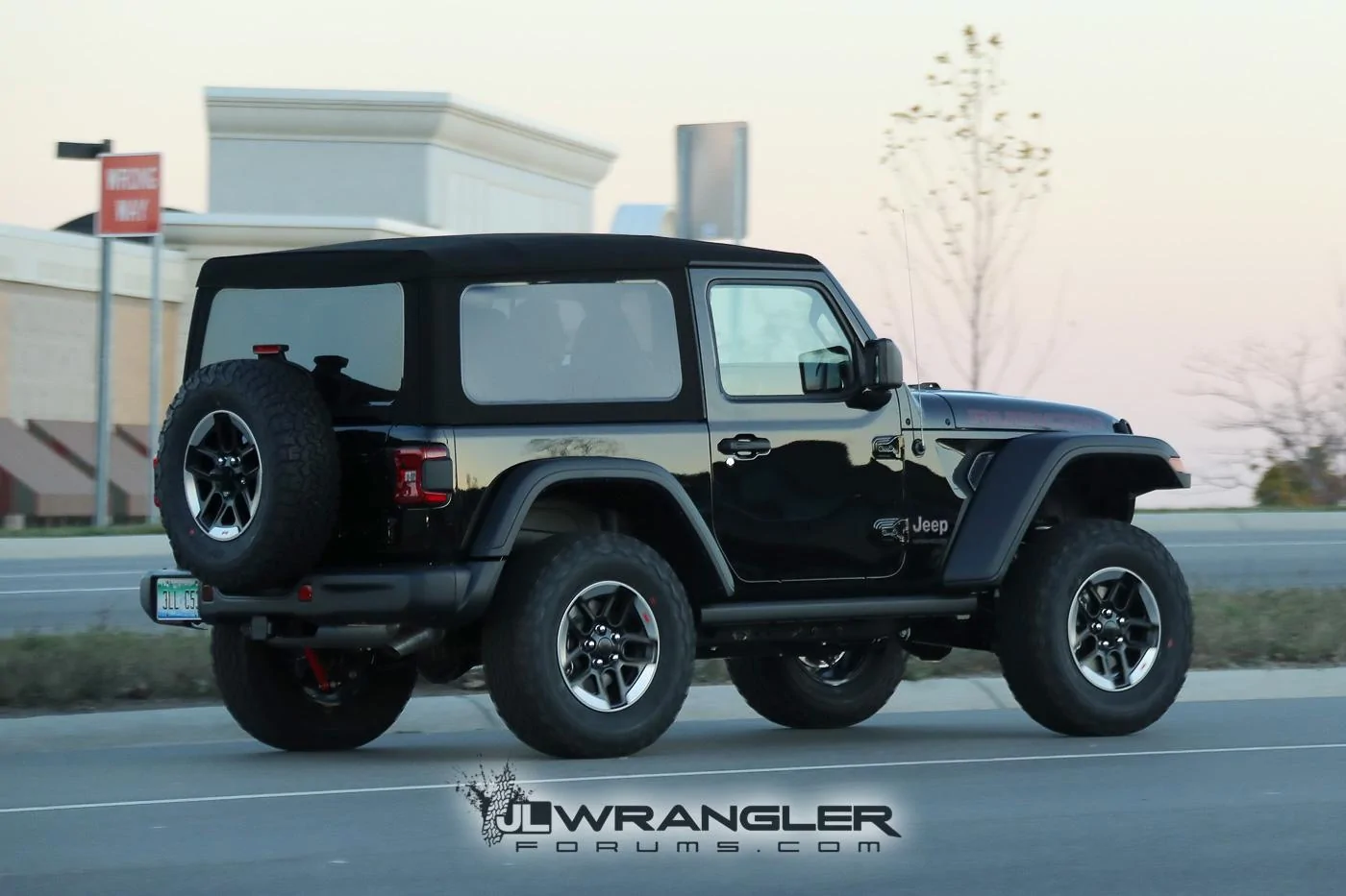 Jeep Wrangler JL Rubicon, Sahara, Sport and Overland JL Wranglers Spotted in Multiple Colors Rubicon_Softop_005